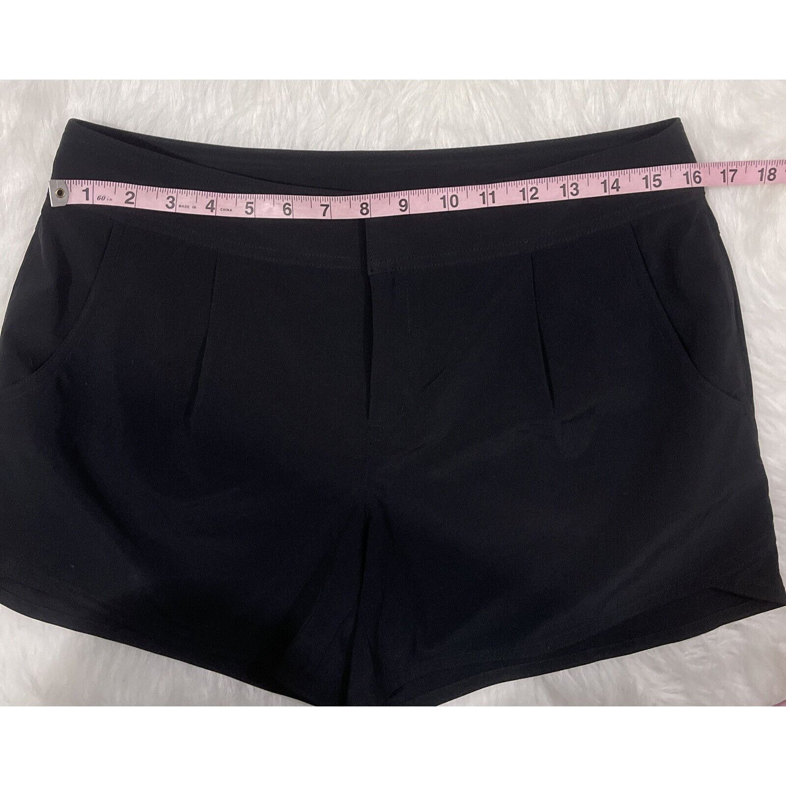 Athleta ATHLETA shorts Womens size 8 black lightweight with pockets Size 30" / US 8 / IT 44 - 3 Thumbnail