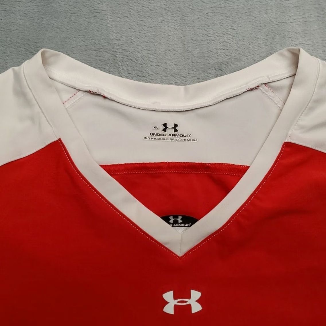 Under Armour Under Armour Pullover Womens L Red 18% Spandex Performance Stretch Sleeveless T-Shirt" Size L / US 10 / IT 46 - 2 Thumbnail