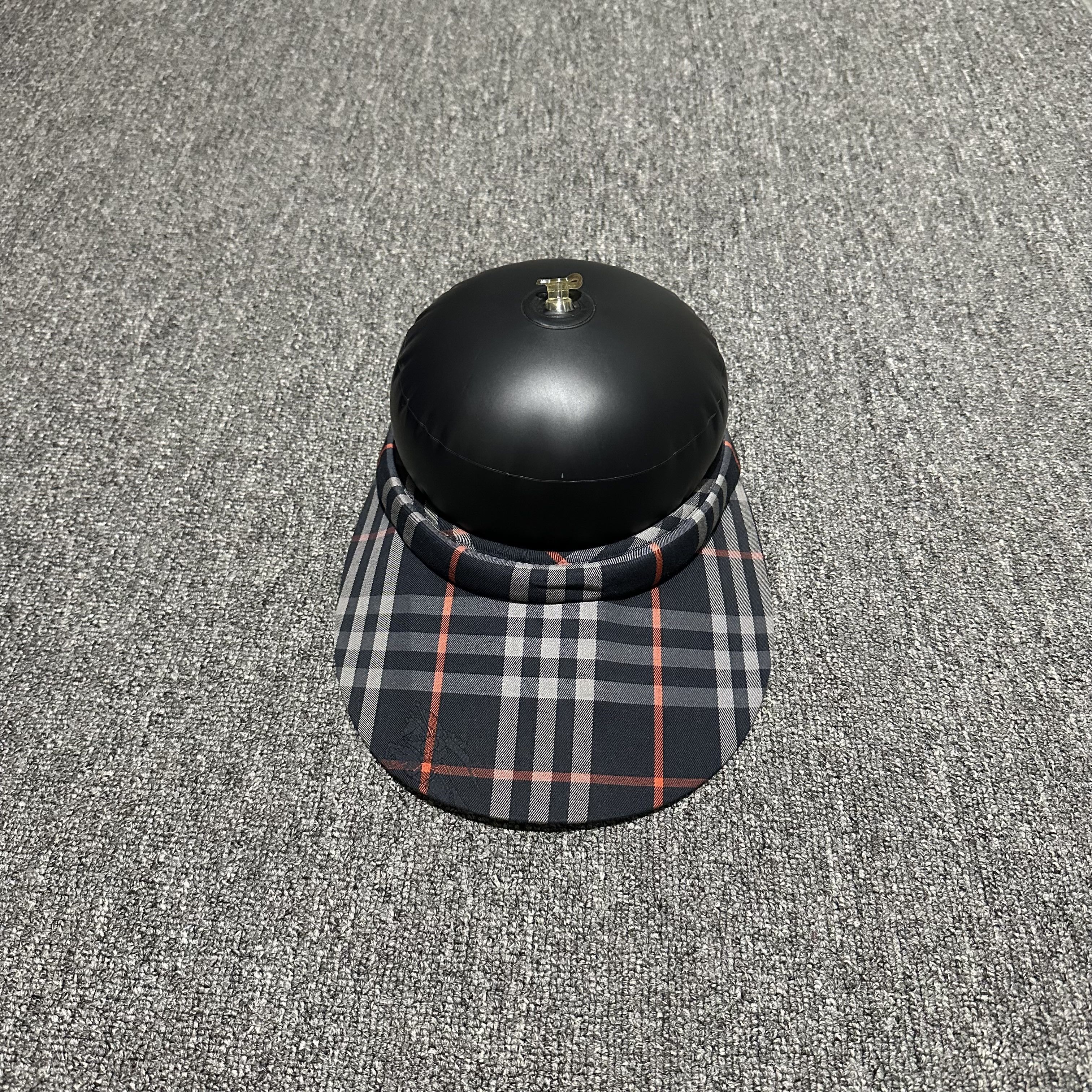 Burberry Burberry Visor Hats Size ONE SIZE - 1 Thumbnail
