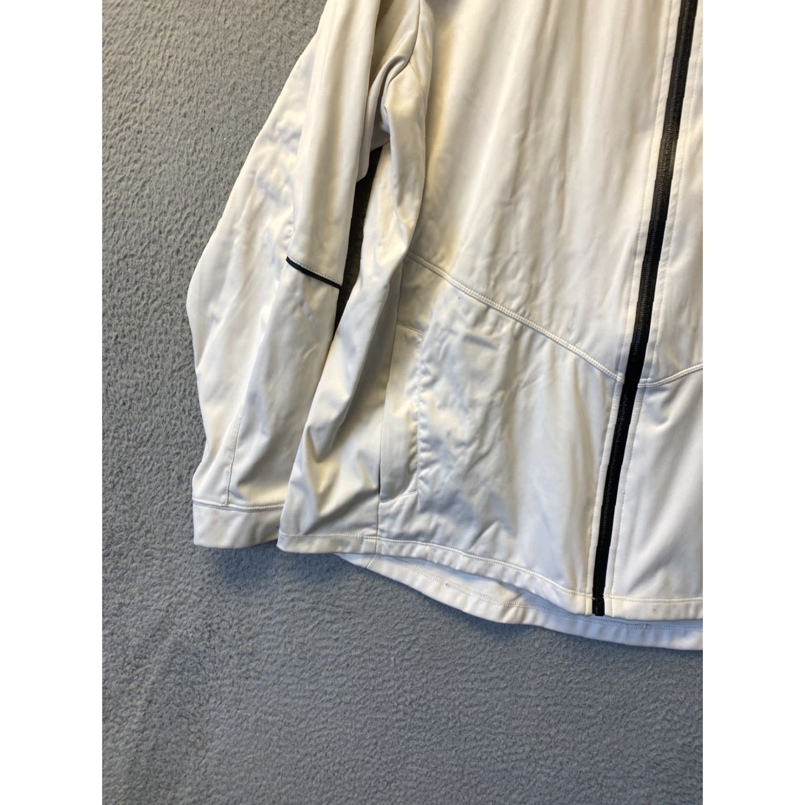 Champion Champion Jacket Mens L Soft Shell Full Zip Cream Lightweight Windbreaker Size US L / EU 52-54 / 3 - 6 Thumbnail