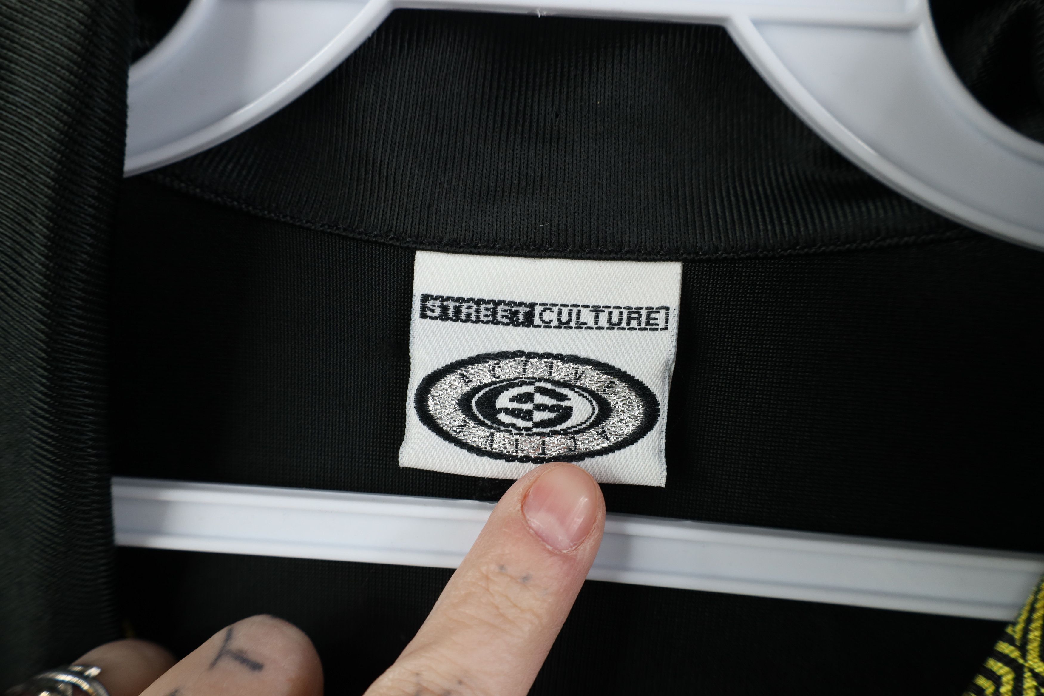 Vintage Vintage 90s Y2K Streetwear Porn Star Rave Button Shirt Size US L / EU 52-54 / 3 - 9 Thumbnail