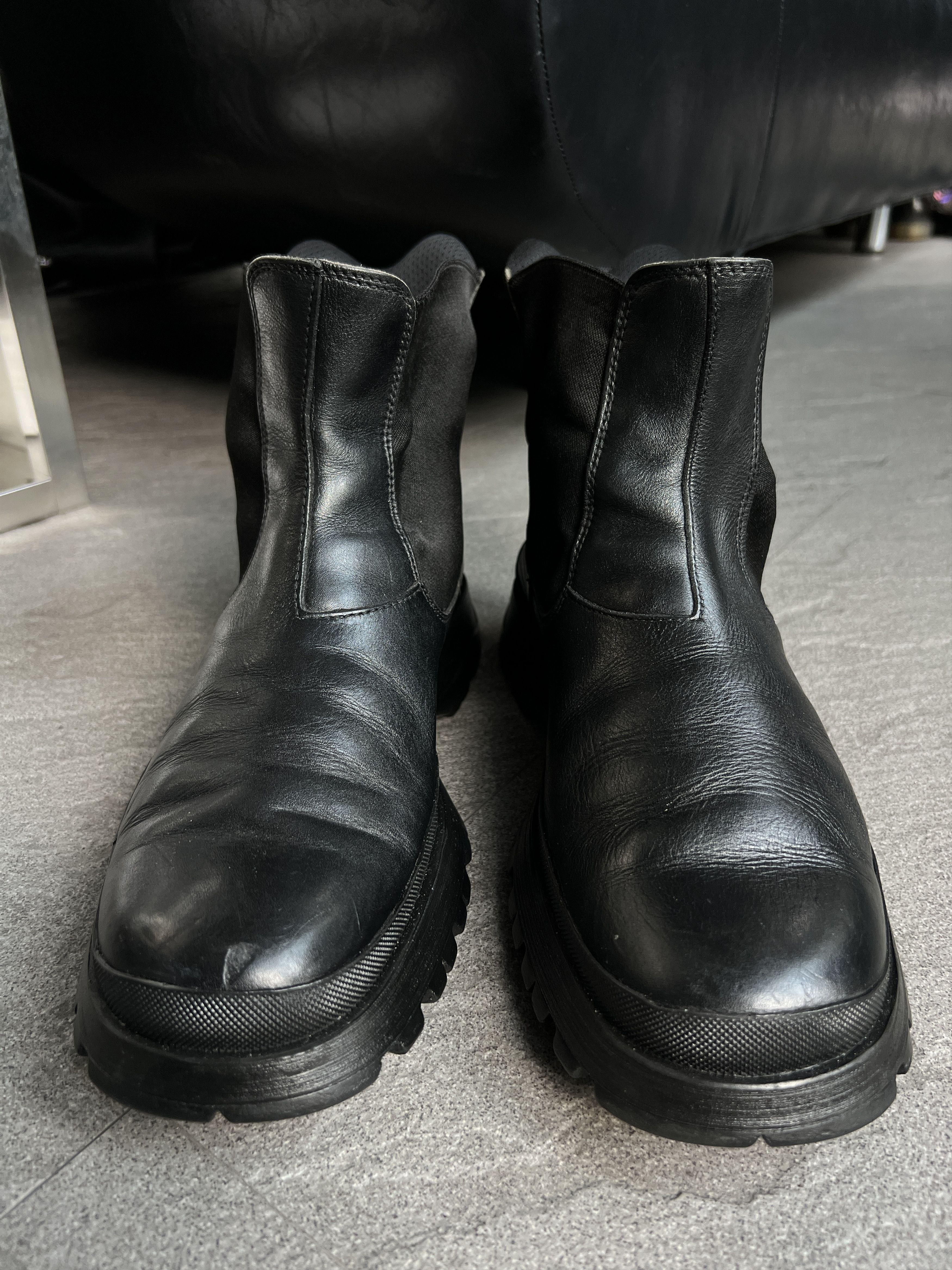Prada Prada Monolith Chelsea Boots Leather EU43 Size US 9.5 / EU 42-43 - 2 Thumbnail