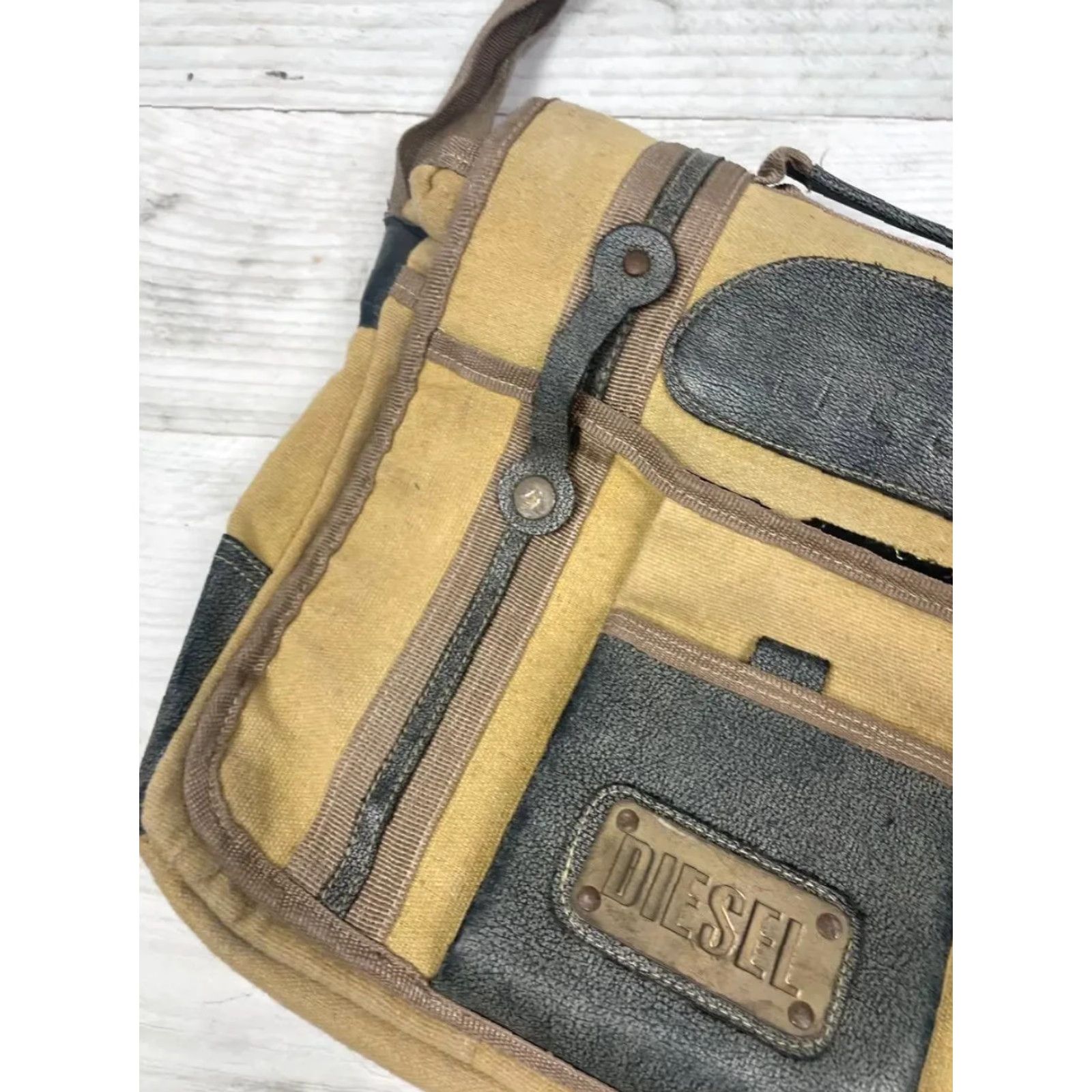 Diesel VINTAGE Diesel Shoulder Bag 90s Men Beige Medium Bag, 90s, Shoulder, Casual, Travel, Workwear, Beige, Diesel, Men Size ONE SIZE - 5 Thumbnail