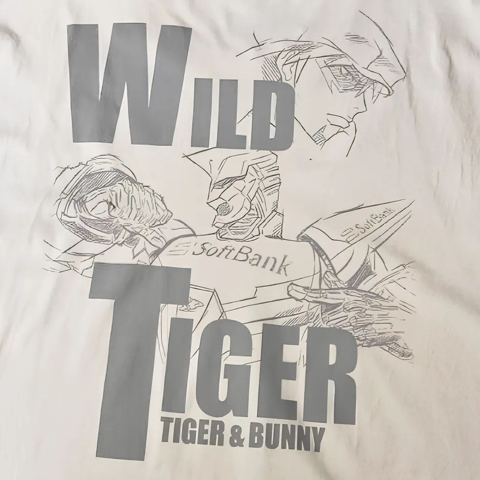Japanese Brand T-shirt Wild Tiger (TIGER & BUNNY) Size US L / EU 52-54 / 3 - 3 Thumbnail
