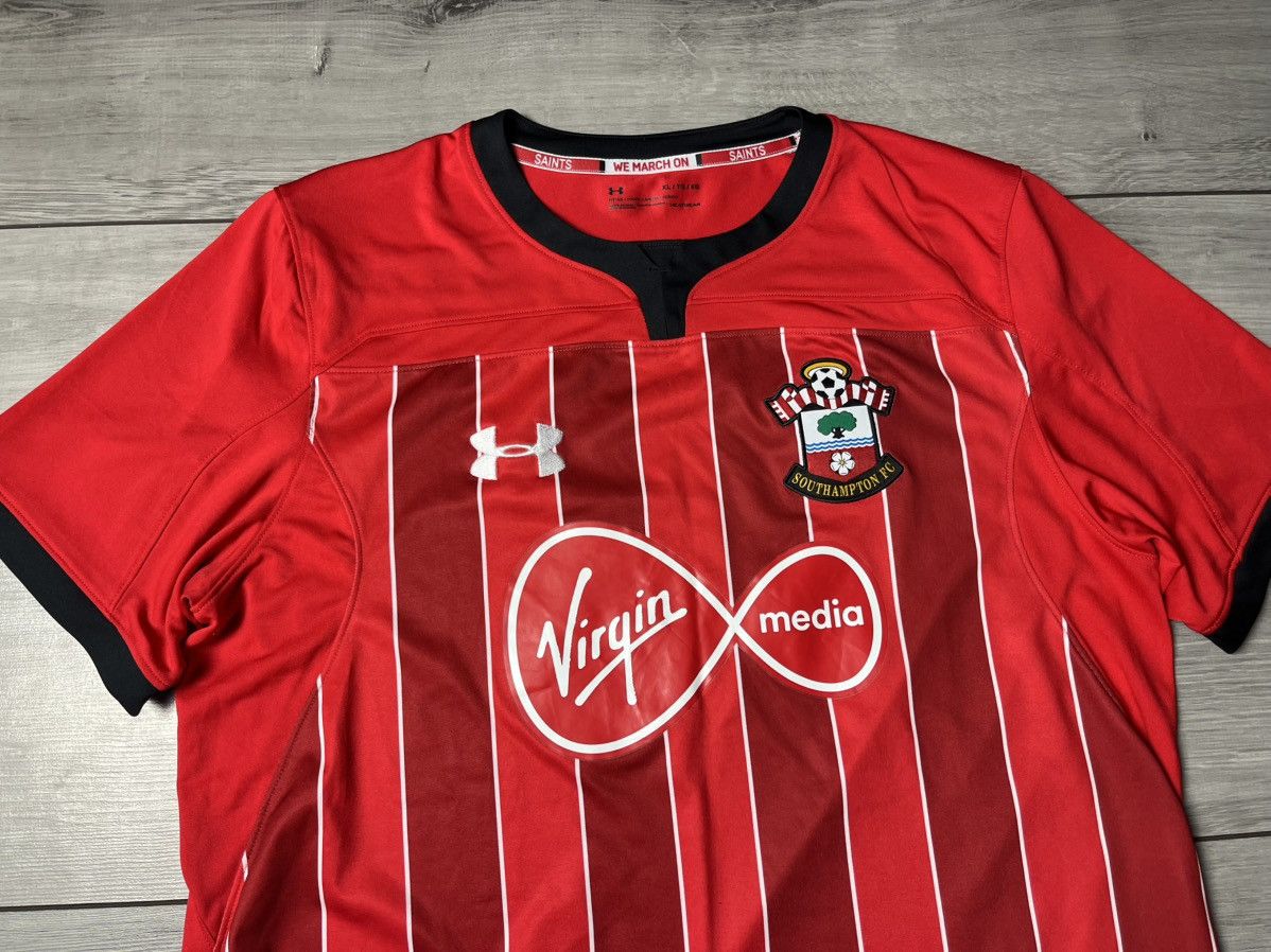 Under Armour under Armour Southampton 2018-19 Third Shirt size XLarge Size US XL / EU 56 / 4 - 3 Thumbnail