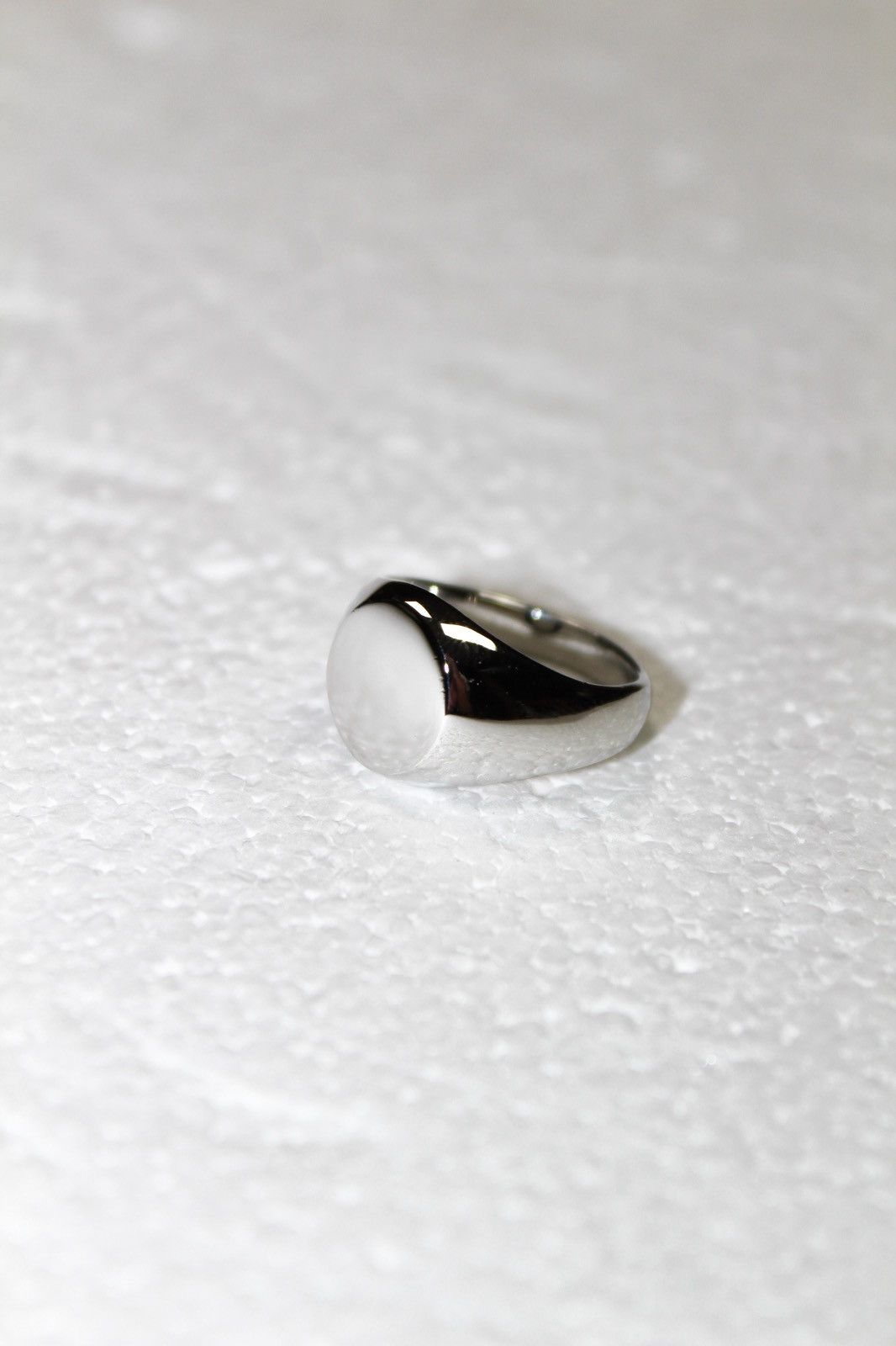 Number (N)ine Round Signet Ring (size 19) Size ONE SIZE - 2 Thumbnail