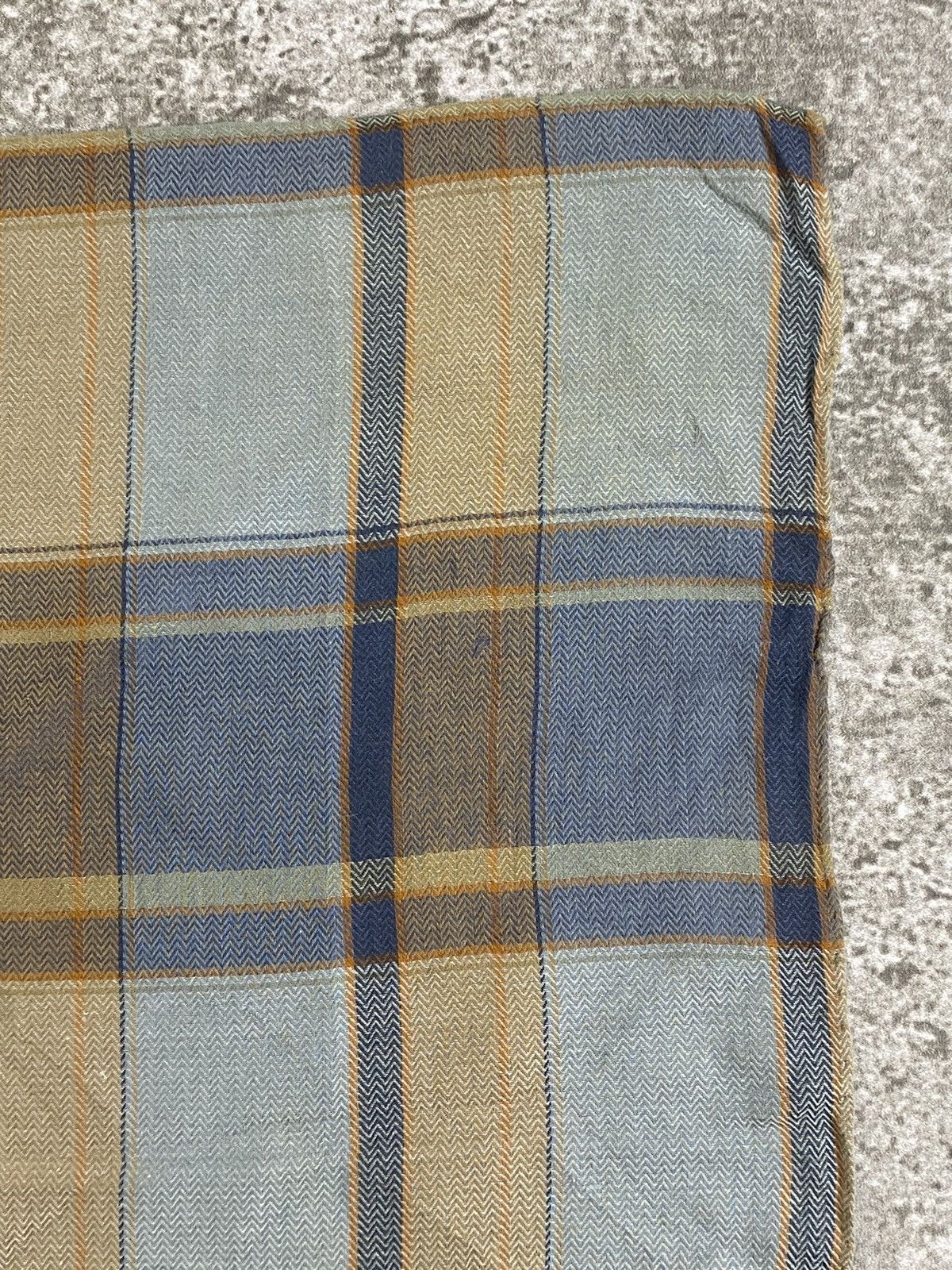 Burberry Burberrys Handkerchief / Bandana / Neckerchief Size ONE SIZE - 7 Thumbnail