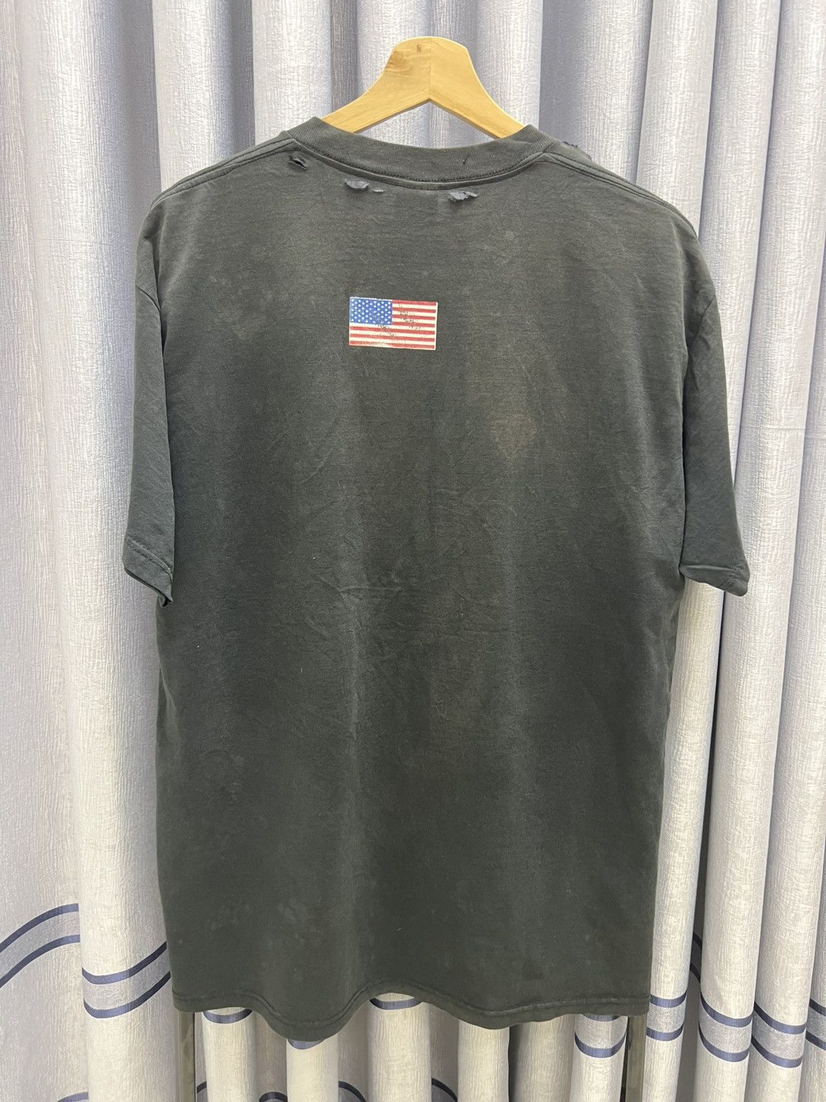 Vintage 90s THRASHED FADED US ARMY DISTRESSED TEE Size US XL / EU 56 / 4 - 7 Thumbnail