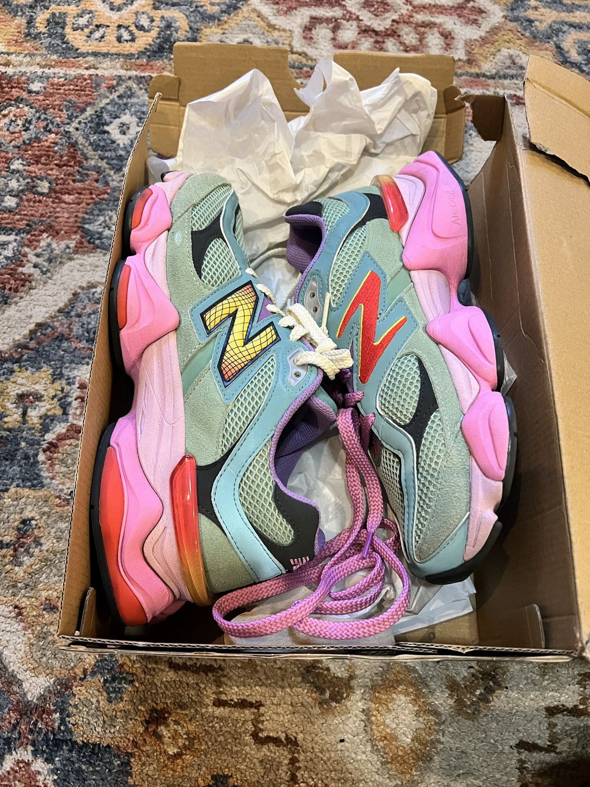 New Balance New balance 9060 warped multi color size 8.5 Size US 8.5 / EU 41-42 - 2 Thumbnail