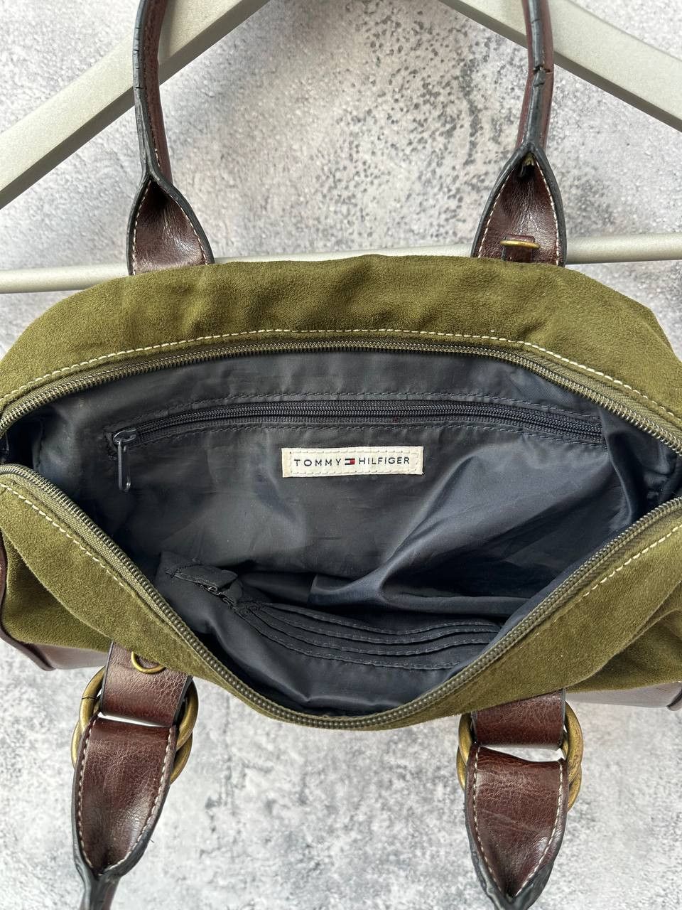 Tommy Hilfiger Y2k Tommy Hilfiger Suede Demi East West Mini Baguette Bag Size ONE SIZE - 7 Thumbnail