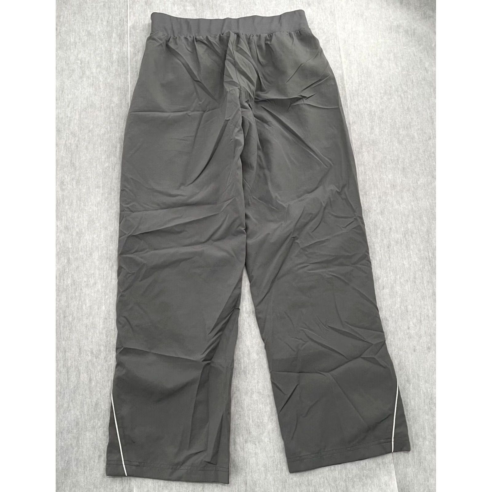 Under Armour Under Armour Pants Womens Medium Gray Loose Jogger Pockets Heatgear Ladies M NEW Size 32" / US 10 / IT 46 - 2 Thumbnail