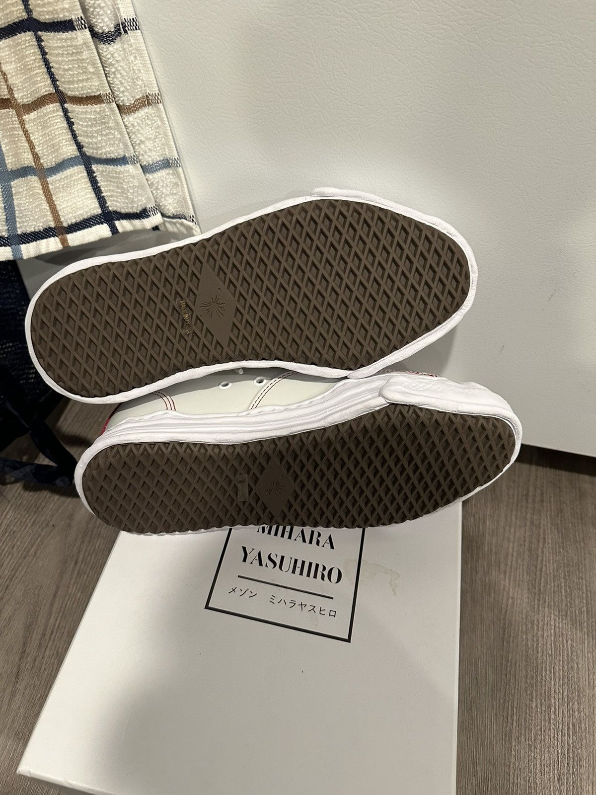 Maison MIHARA YASUHIRO Mihara yasuhiro leather hank white red line size 42 Size US 9 / EU 42 - 5 Thumbnail