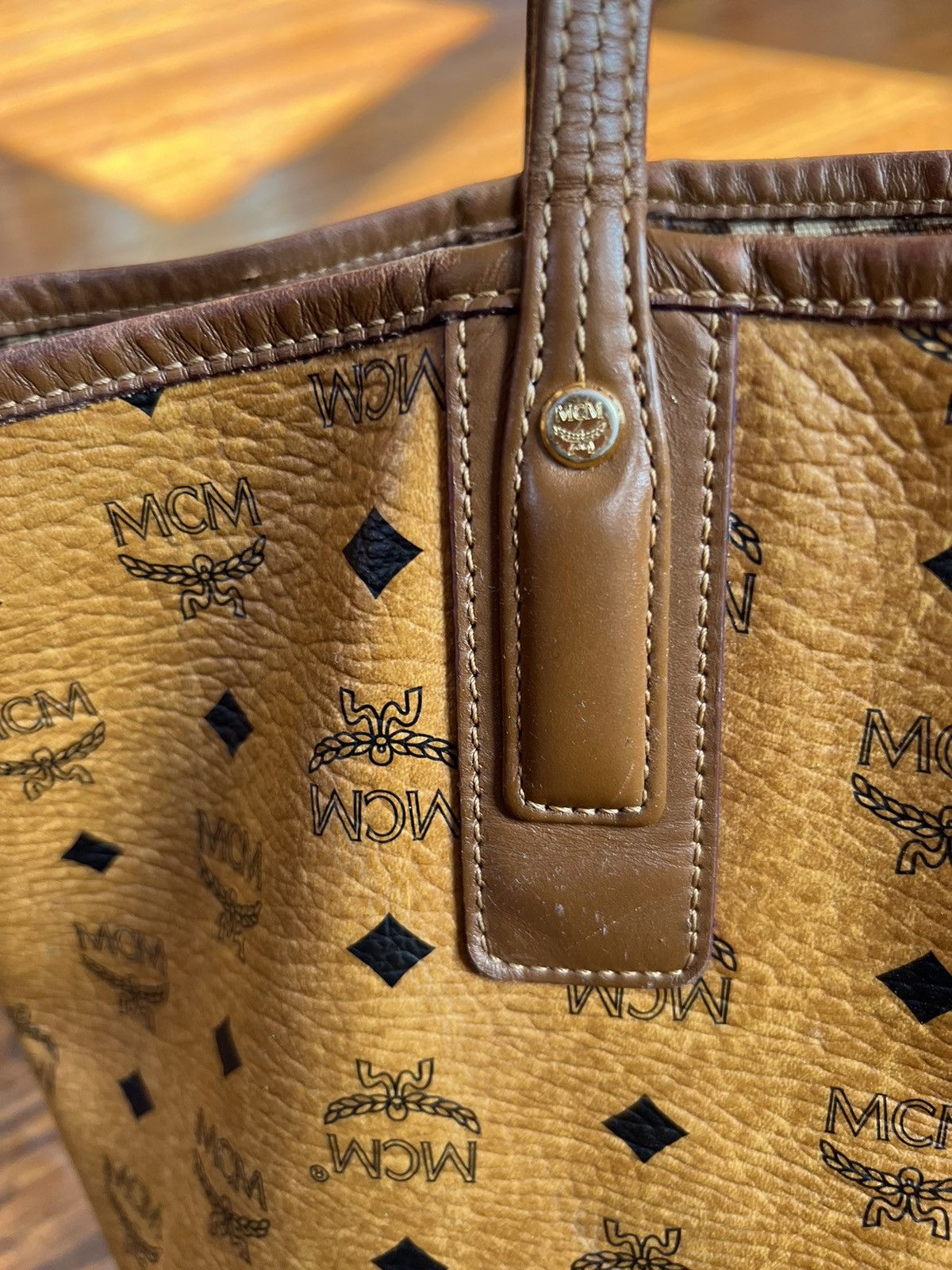 MCM MCM Liz Reversible Shopper Tote Bag Purse Handbag Size ONE SIZE - 5 Thumbnail