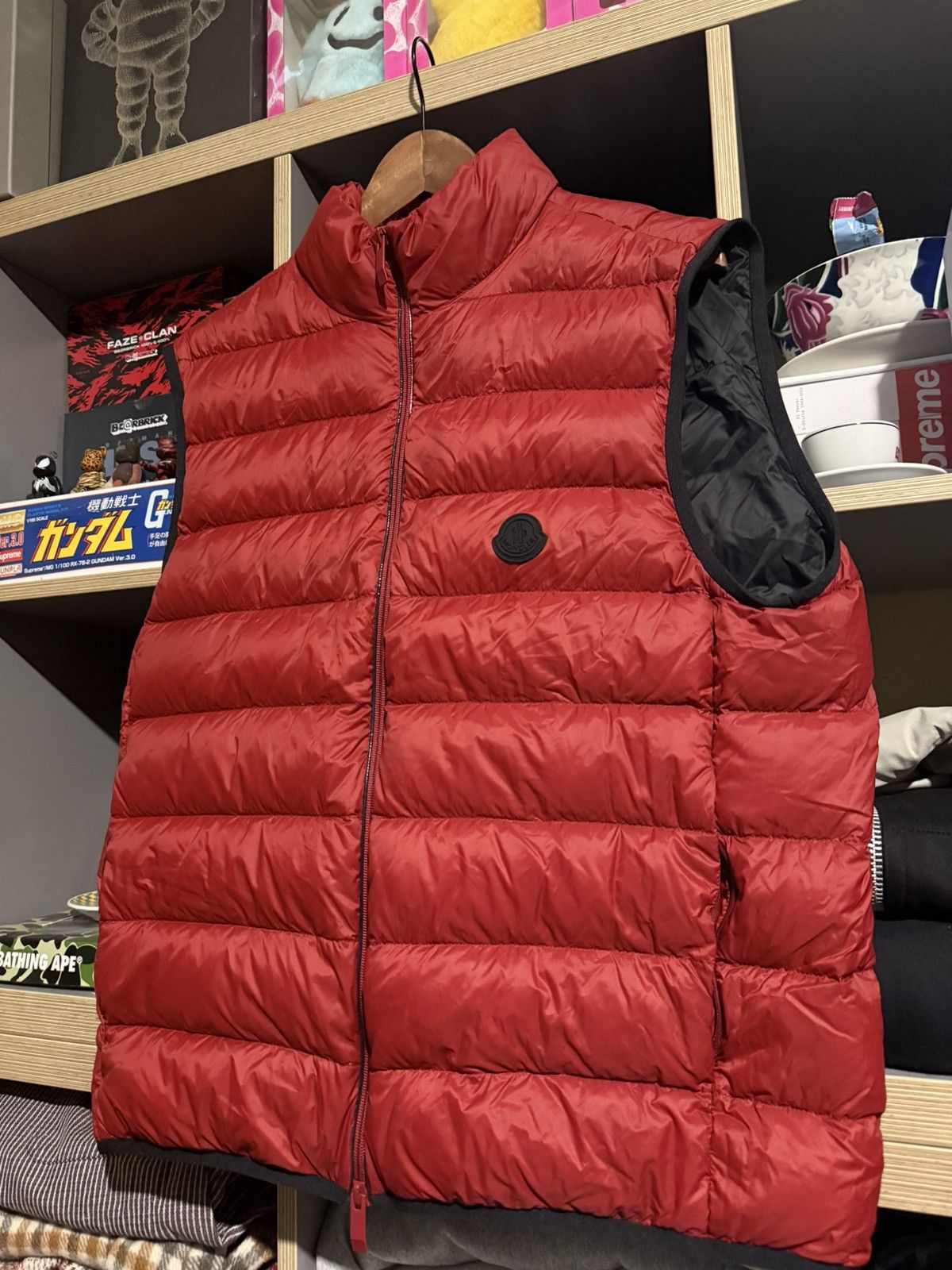 Moncler Moncler Red Puffer Vest Size US L / EU 52-54 / 3 - 2 Thumbnail