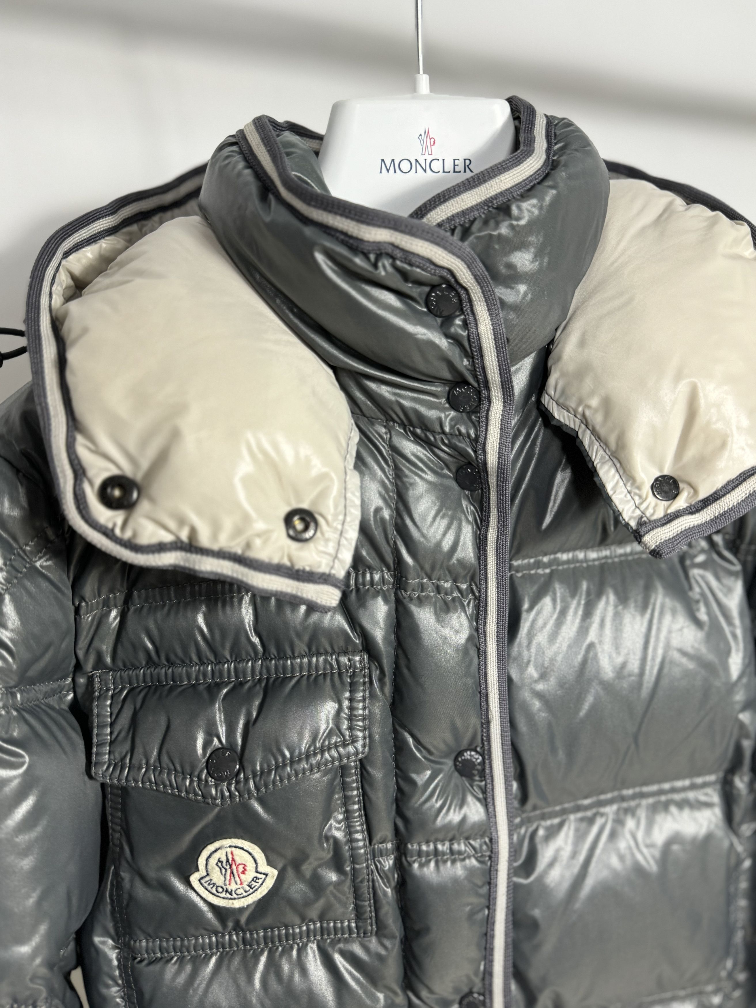 Moncler Moncler Quincy Jacket Size S / US 4 / IT 40 - 2 Thumbnail