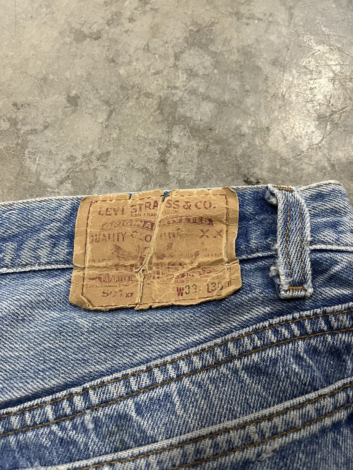 Levi's Vintage 501xx light wash distressed denim Size US 31 - 3 Thumbnail