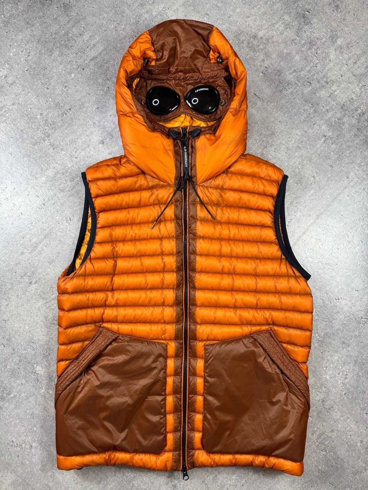 C.P. Company C.P. Company DD Shell Goggle Down Vest Desert Sun Size US M / EU 48-50 / 2 - 8 Thumbnail