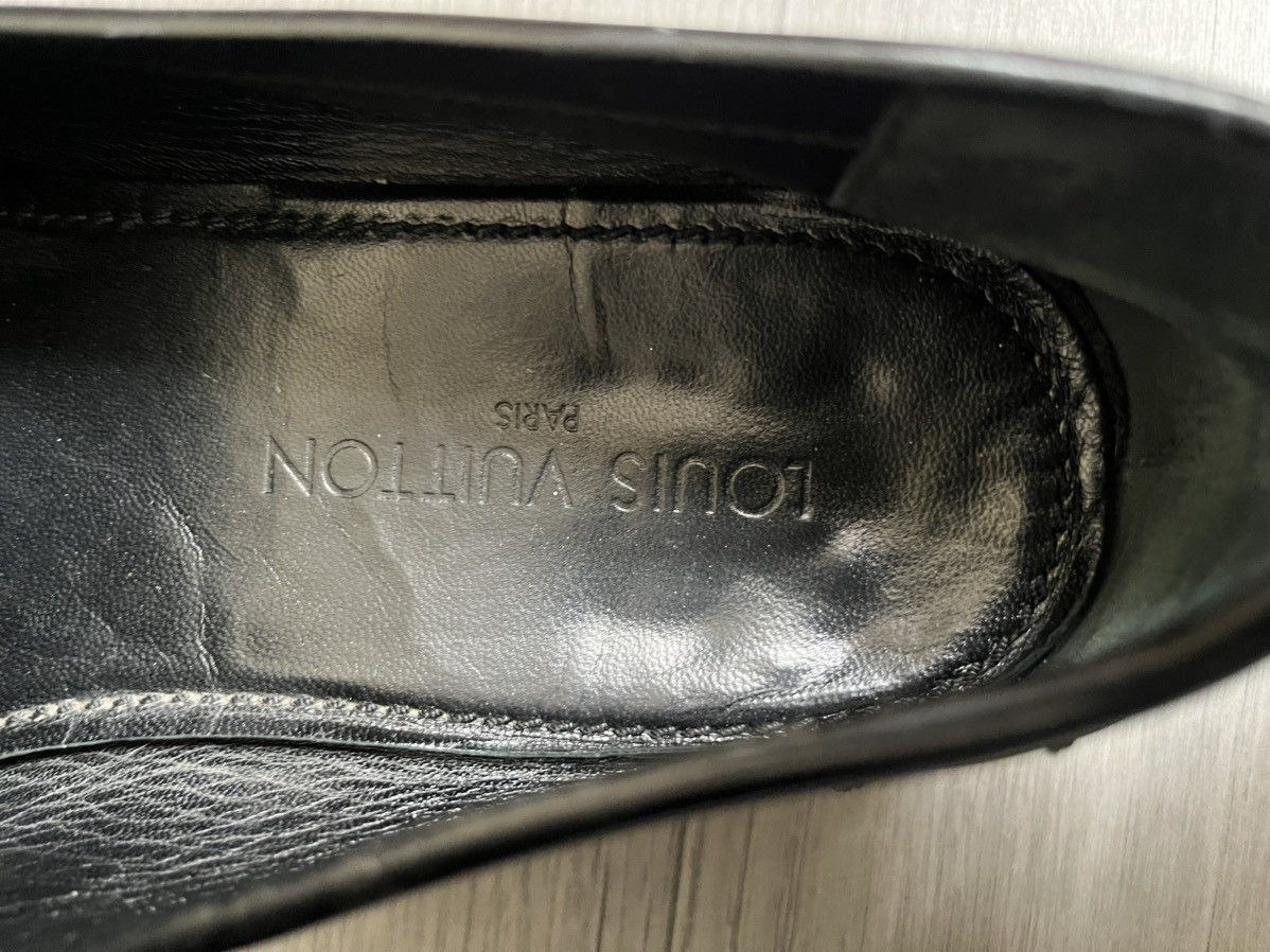 Louis Vuitton Louis Vuitton Major logo slip on leather loafers sz 10.5 Size US 11.5 / EU 44-45 - 12 Thumbnail