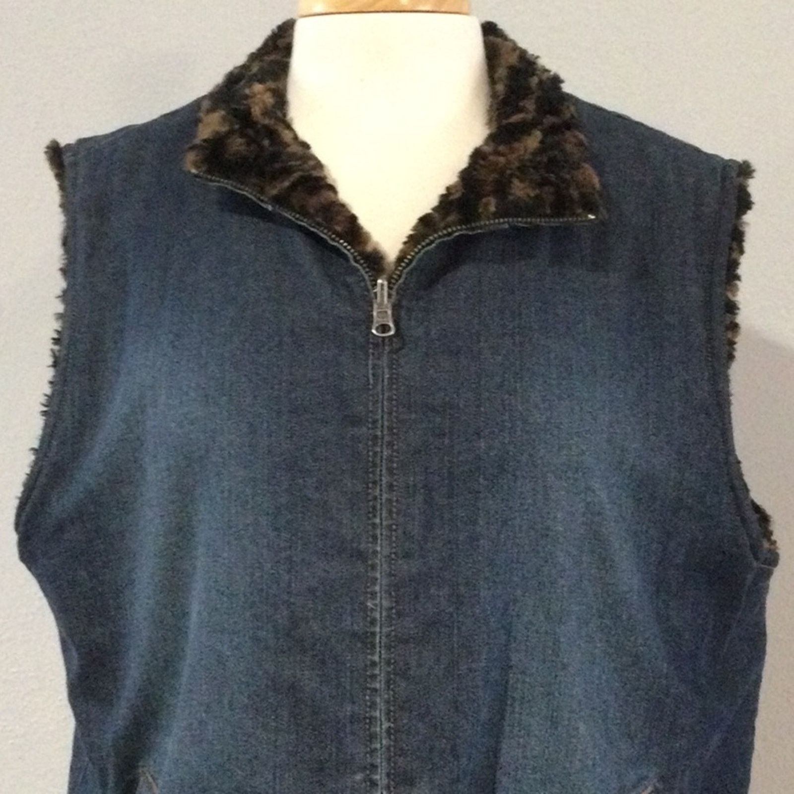 Other Blue Jean & Animal Print Reversible Vest Unknown Measurement Size ONE SIZE - 3 Thumbnail