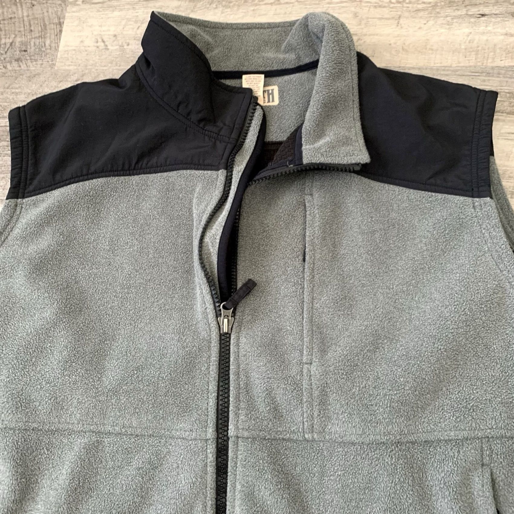 Duluth Trading Company Duluth Shoreman's GridLock Fleece Vest Mens 4XL Gray Full-Zip Outdoors Hiking Size US XXL / EU 58 / 5 - 6 Thumbnail