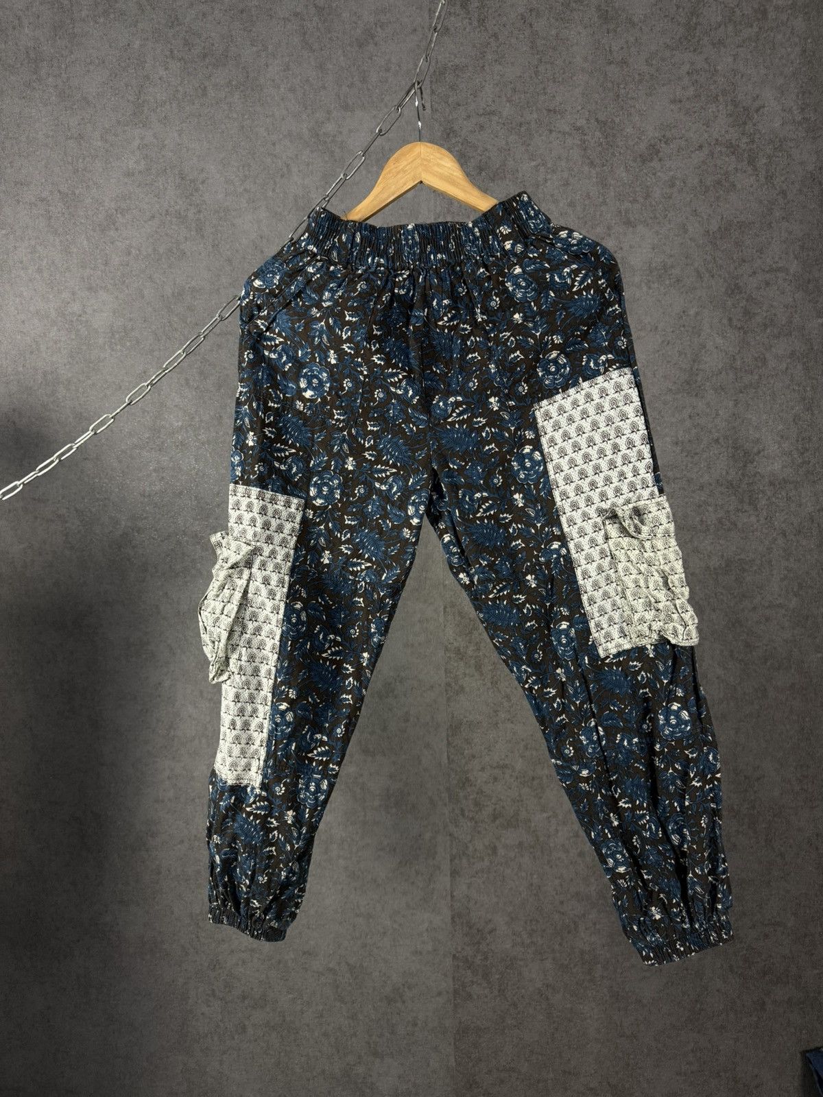 Urban Outfitters Urban Outfitters designer crazy pants Size US 29 - 1 Thumbnail