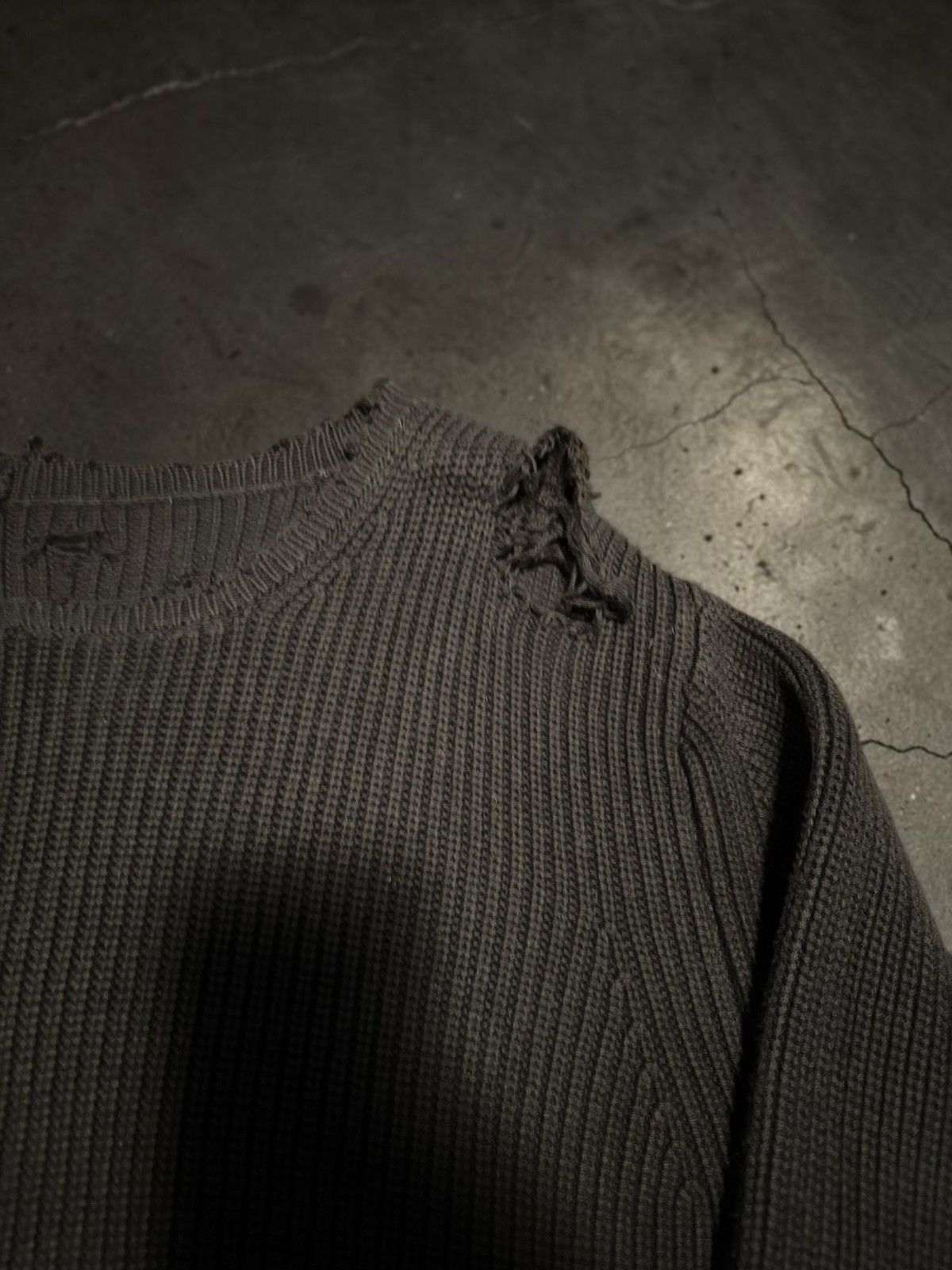 Vintage Vintage Destroyed Navy Sweater Size US L / EU 52-54 / 3 - 2 Thumbnail