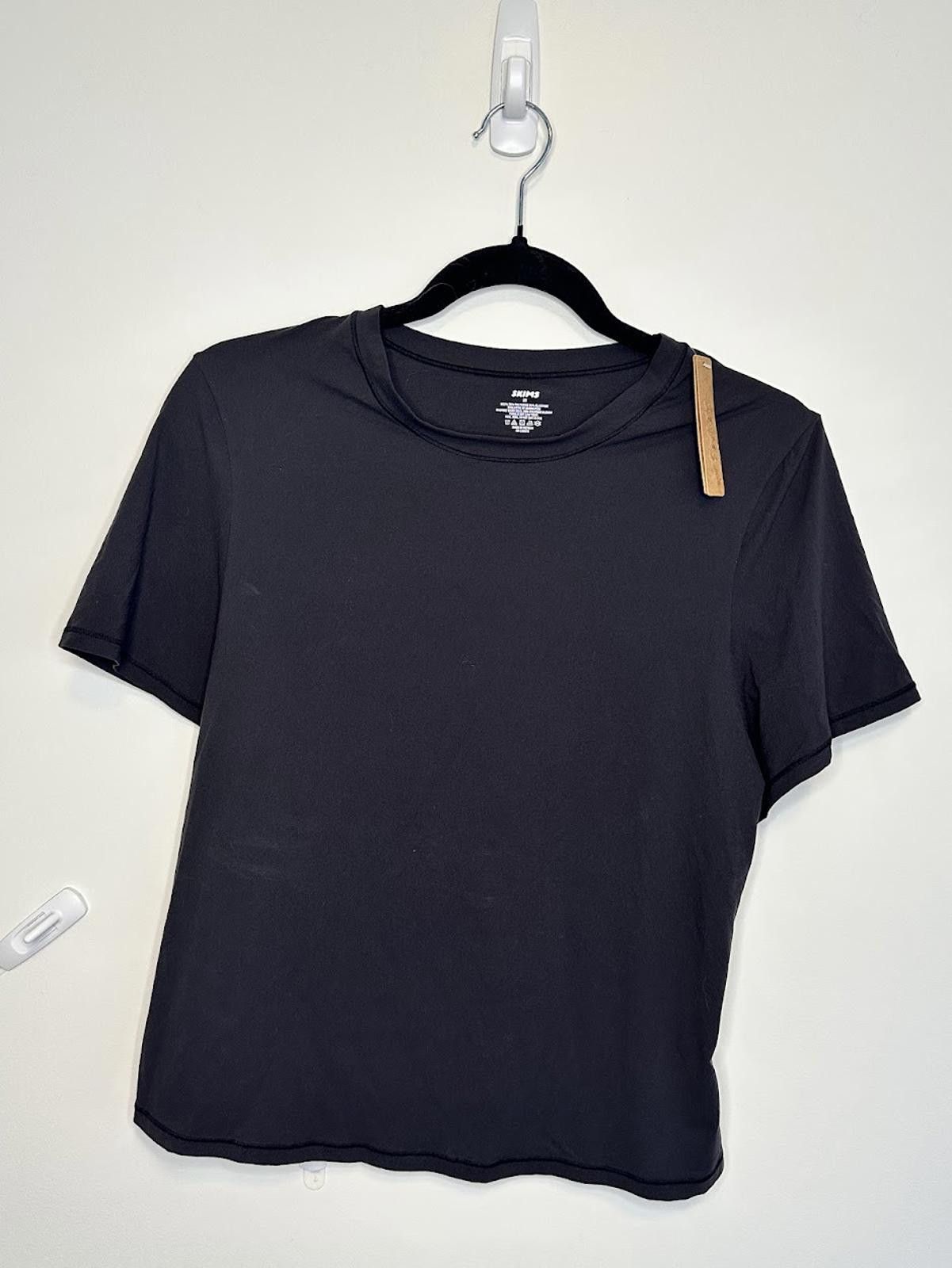 Swims NWT SKIMS Fits Every Body T-Shirt Onyx Sz. 2X Size XXL / US 16-18 / IT 52-54 - 1 Thumbnail