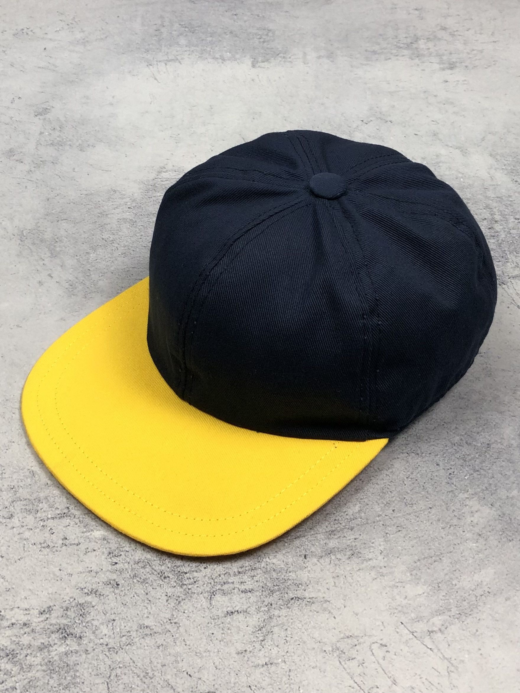 Vintage Vintage Cap YKK Hardware Size ONE SIZE - 1 Thumbnail