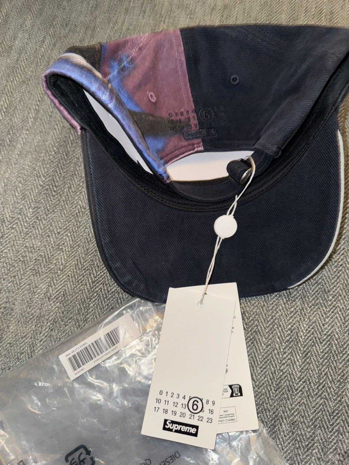 Maison Margiela × Supreme Supreme x MM6 Maison Margiela Split 6-Panel Navy Size ONE SIZE - 4 Thumbnail