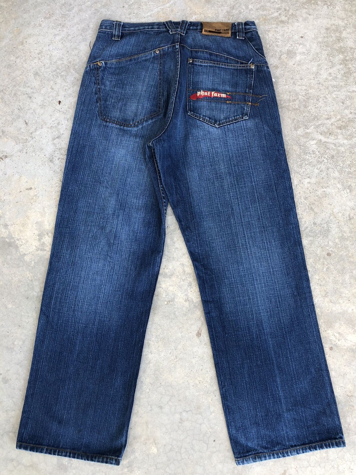 image of Phat Farm Embroidered Logo Baggy Jeans Hip Hop Distresed in Blue, Men's (Size 33)