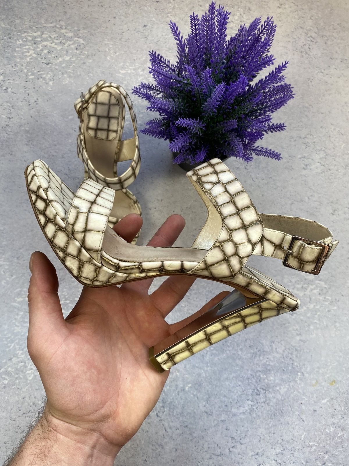 Dior Christian Dior Women’s Leather Heels Shoes Size 36 Size US 6 / IT 36 - 14 Thumbnail