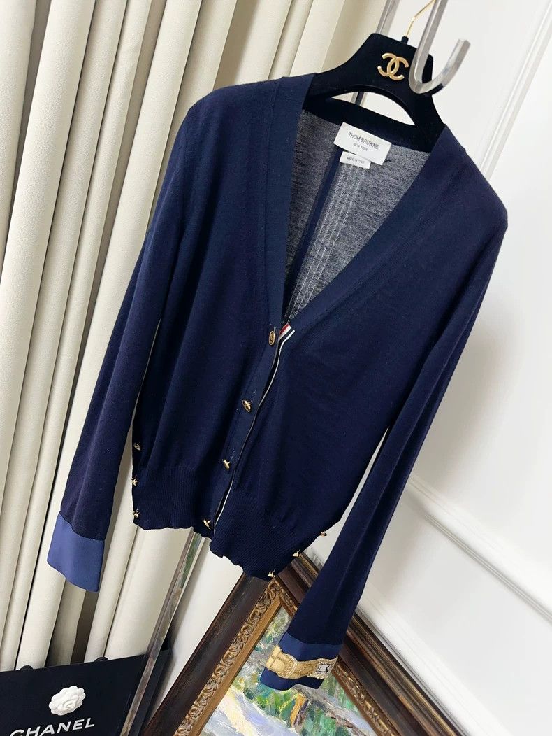 Thom Browne Thom Browne Navy V-Neck Knit Cardigan-dmc Size US M / EU 48-50 / 2 - 1 Thumbnail