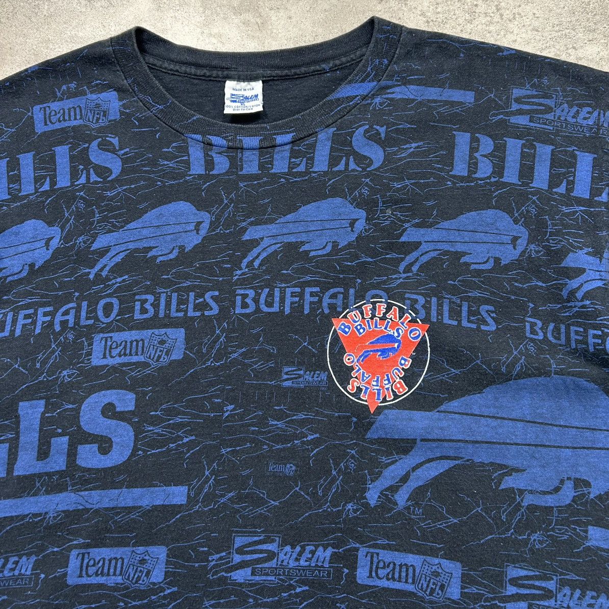 NFL × Salem Sportswear × Vintage VTG 90s NFL BUFFALO BILLS ALL OVER PRINT AOP T-SHIRT Size US XL / EU 56 / 4 - 3 Thumbnail