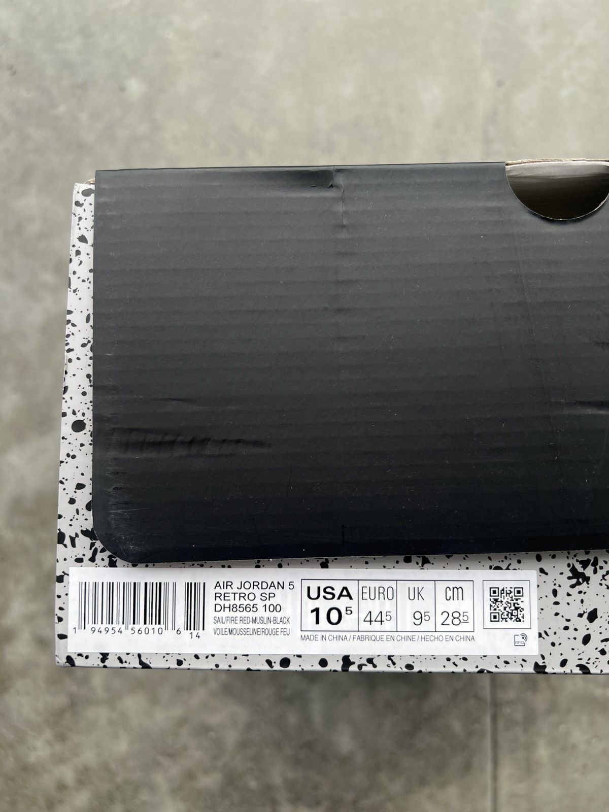 Designer × Nike × Off-White Jordan 5 V x Off-White sail Size US 10.5 / EU 43-44 - 13 Thumbnail