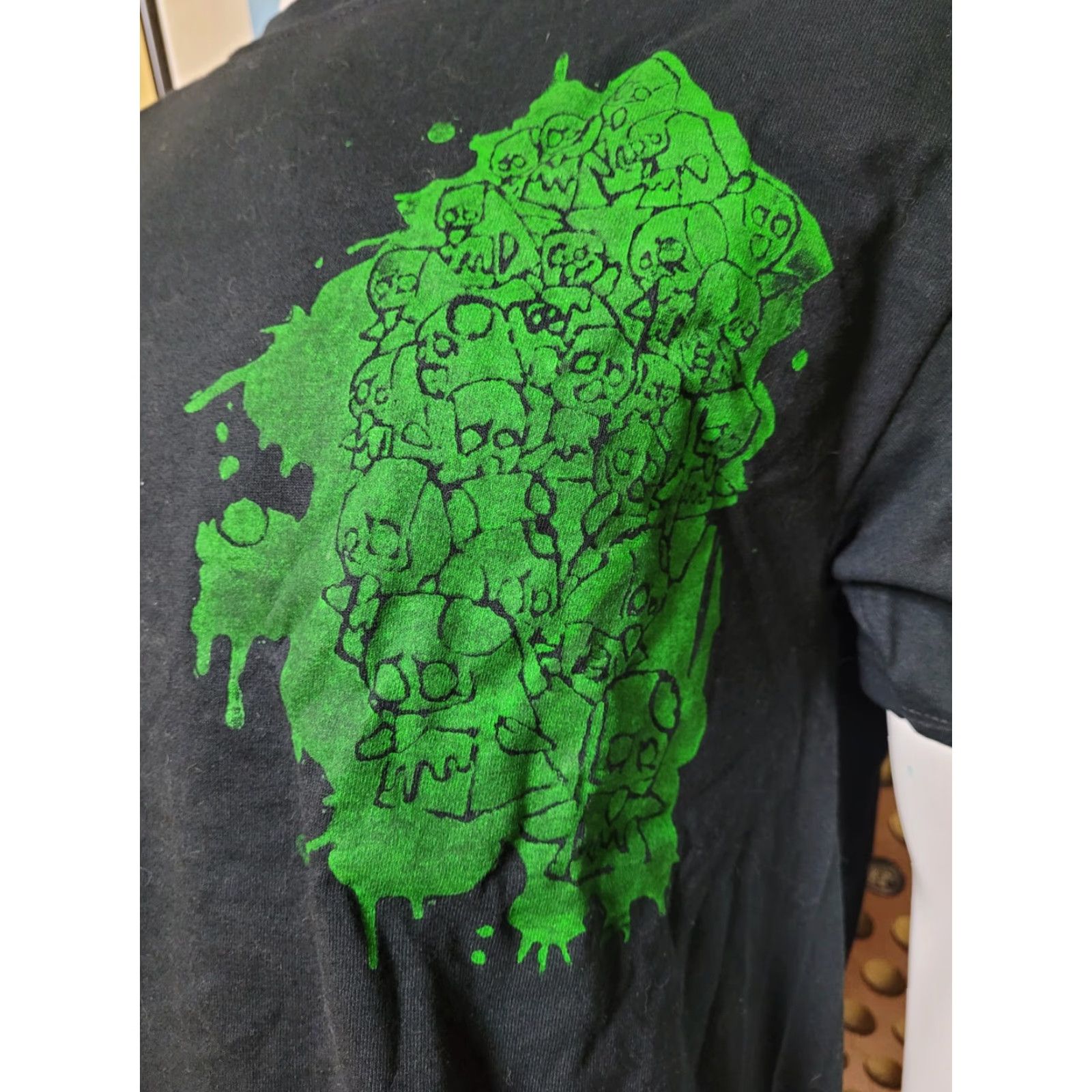 Jerzees VTG You Look Delicious Toys Graphic Tee Large Jerzees T-Shirt Michigan Black Cotton Blend Short Sleeve Logo Mens Art Toys 2010s Size US L / EU 52-54 / 3 - 2 Thumbnail