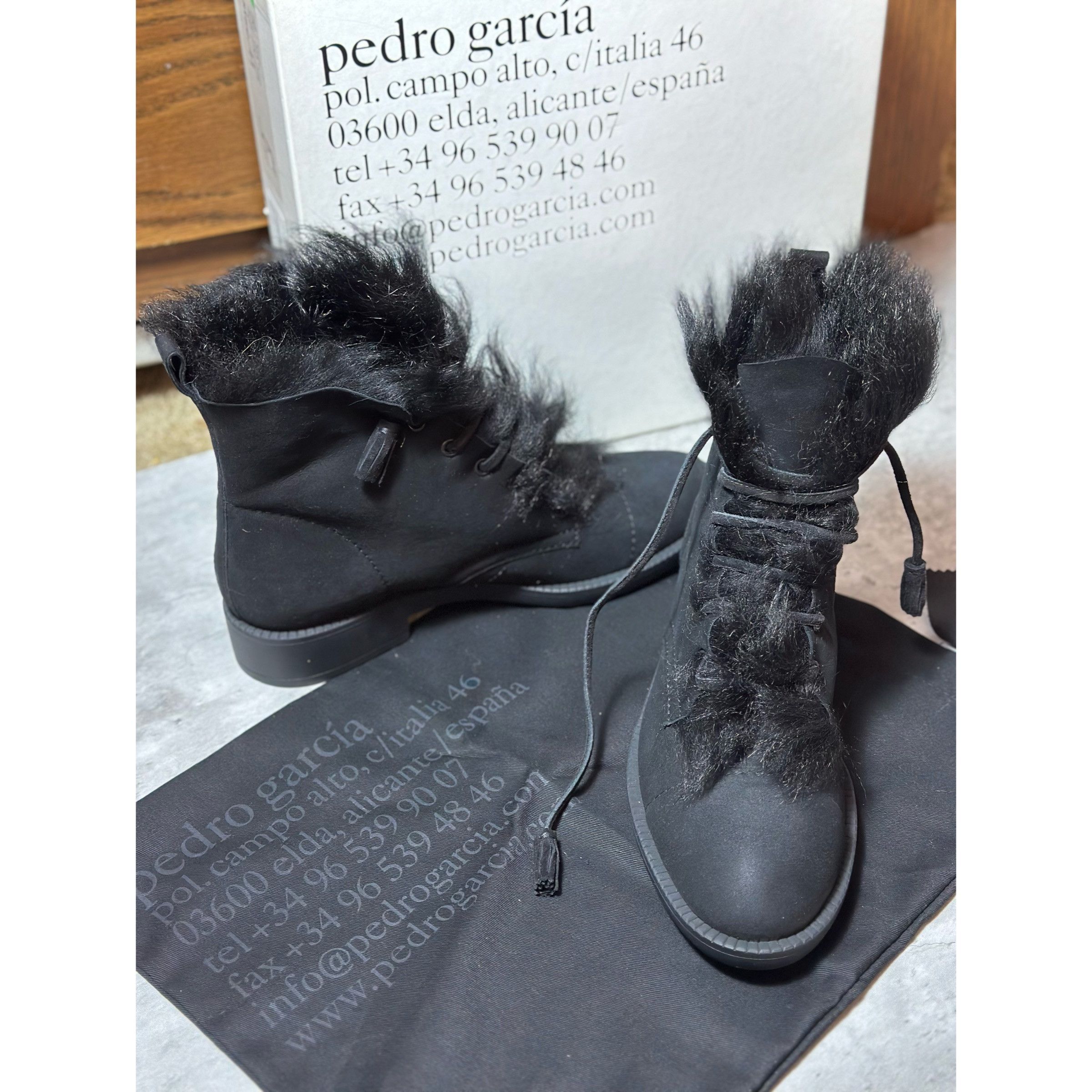 Pedro Garcia Pedro Garcia fur-lined lambskin lace-up boots Size US 11 / IT 41 - 17 Thumbnail