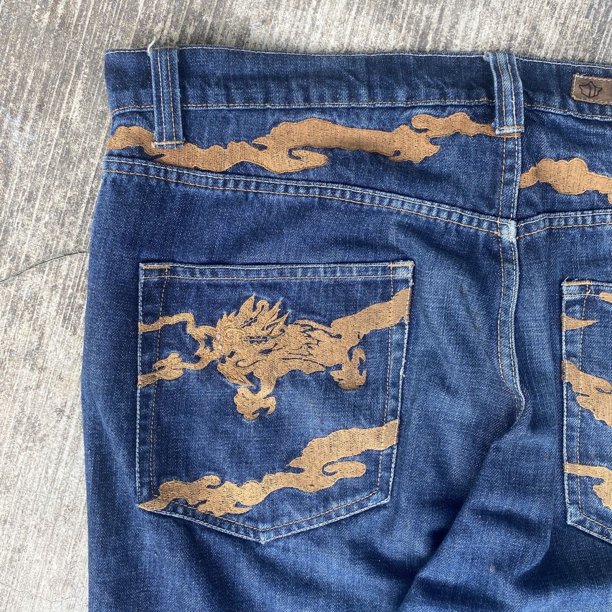 Japanese Brand × Maharishi × Vintage Vintage Maharishi Jeans 13 oz Denim Bonsai Dragon Embroidery Size US 34 / EU 50 - 12 Thumbnail