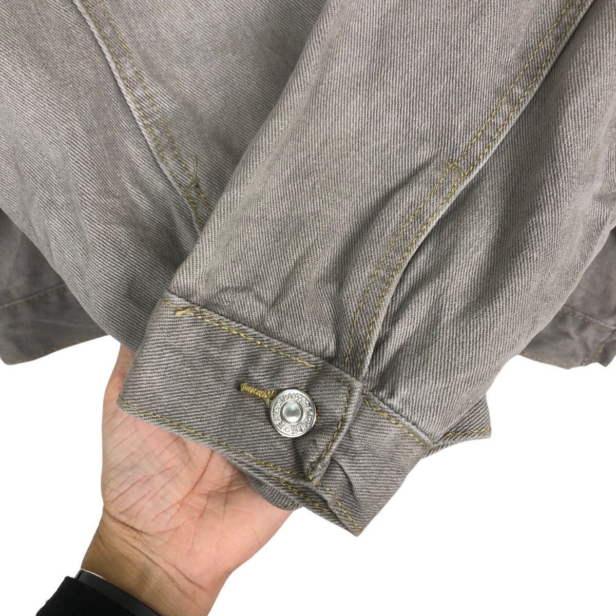 Japanese Brand 🔥Rare Bondage Holes Holes Denim Jacket Balenciaga Style Size US M / EU 48-50 / 2 - 12 Thumbnail