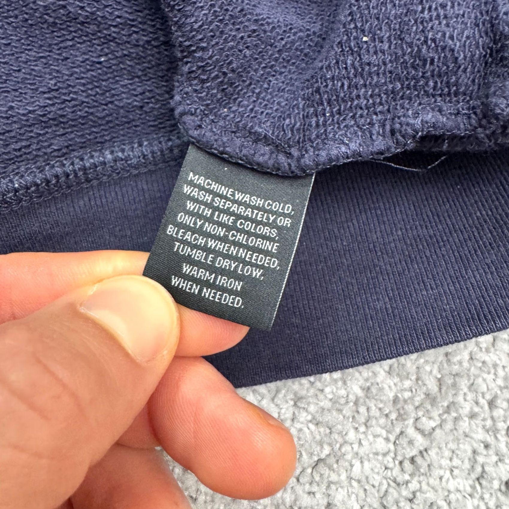 Bloomingdale's Bloomingdale's The Men's Store Pullover Sweatshirt XL Nay Blue Crew Neck Cotton Logo Regular Men Sweatshirt XL Blue Size US XL / EU 56 / 4 - 7 Thumbnail