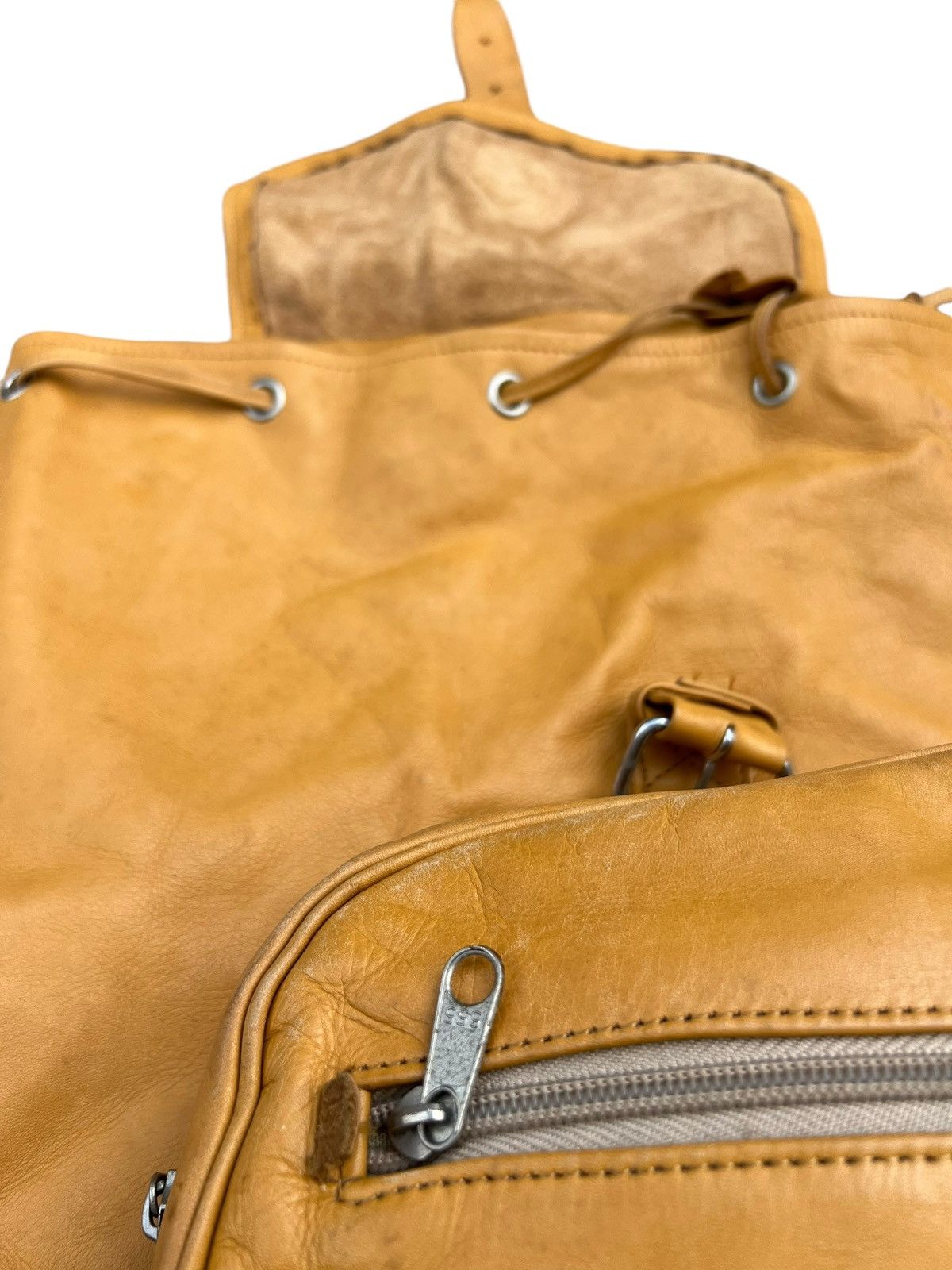 Leather Vintage Unknown Japan Brand Patina Leather Backpack Bag Size ONE SIZE - 23 Thumbnail