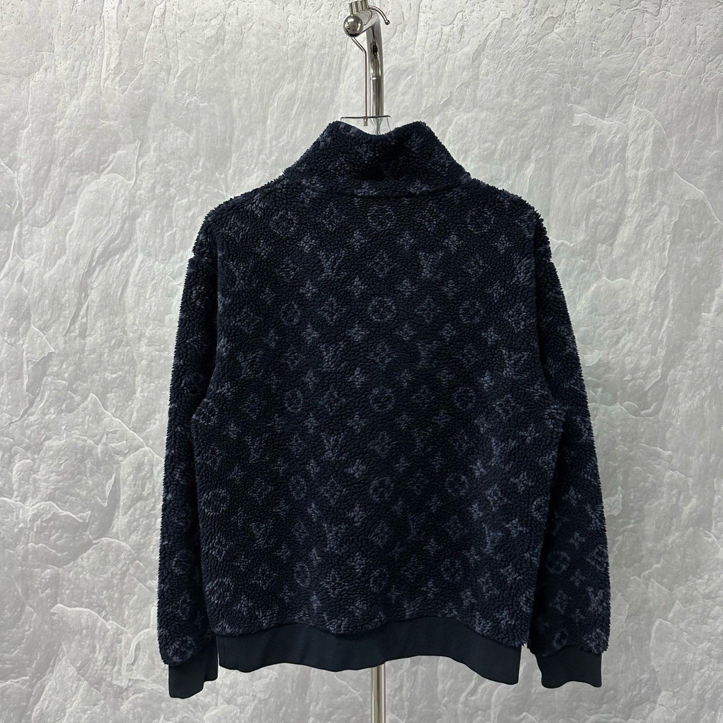 Louis Vuitton Louis Vuitton Teddy Print Stand Collar Coat S Size US S / EU 44-46 / 1 - 4 Thumbnail