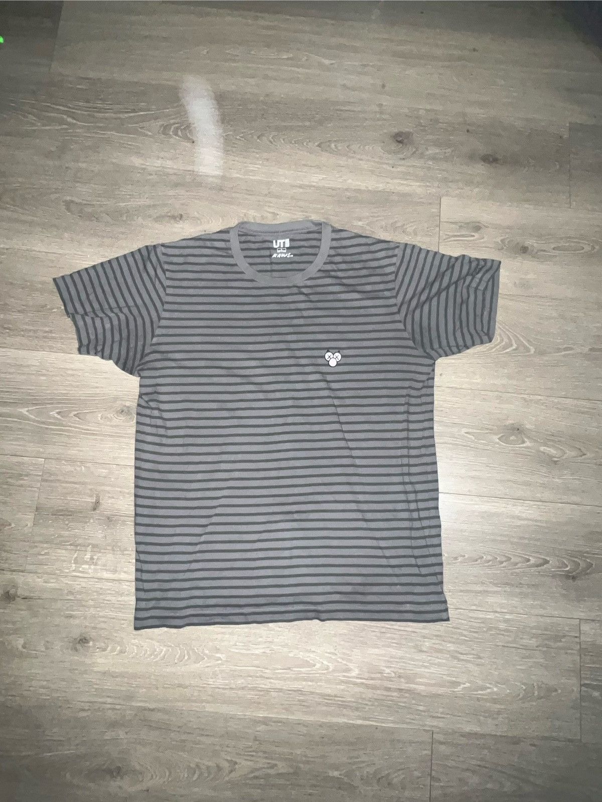 Kaws × Uniqlo Kaws x Uniqlo 2019 Collab Size US L / EU 52-54 / 3 - 1 Thumbnail
