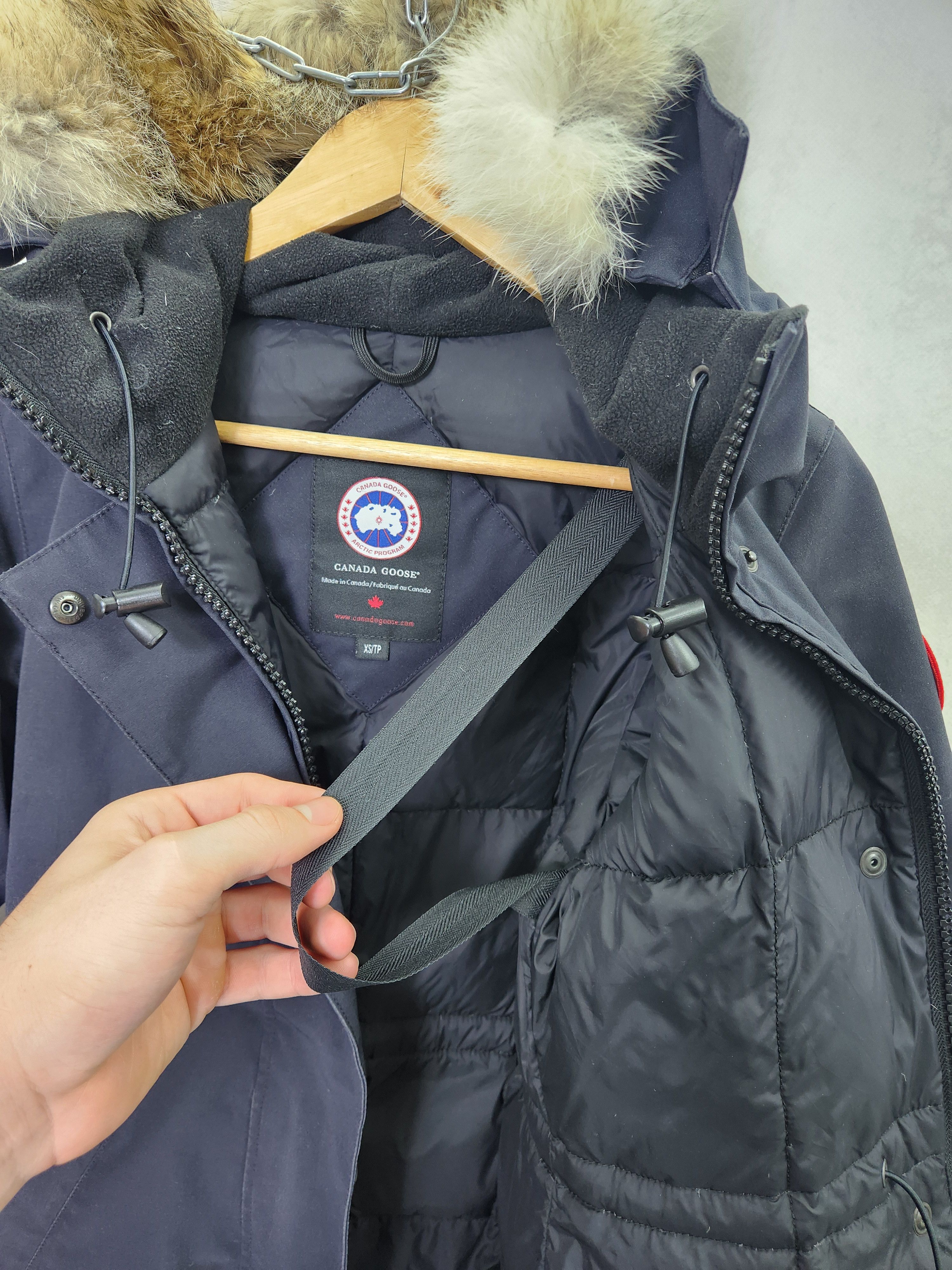 Canada Goose Canada Goose wmns winter navy jacket XS Size XS / US 0-2 / IT 36-38 - 19 Thumbnail