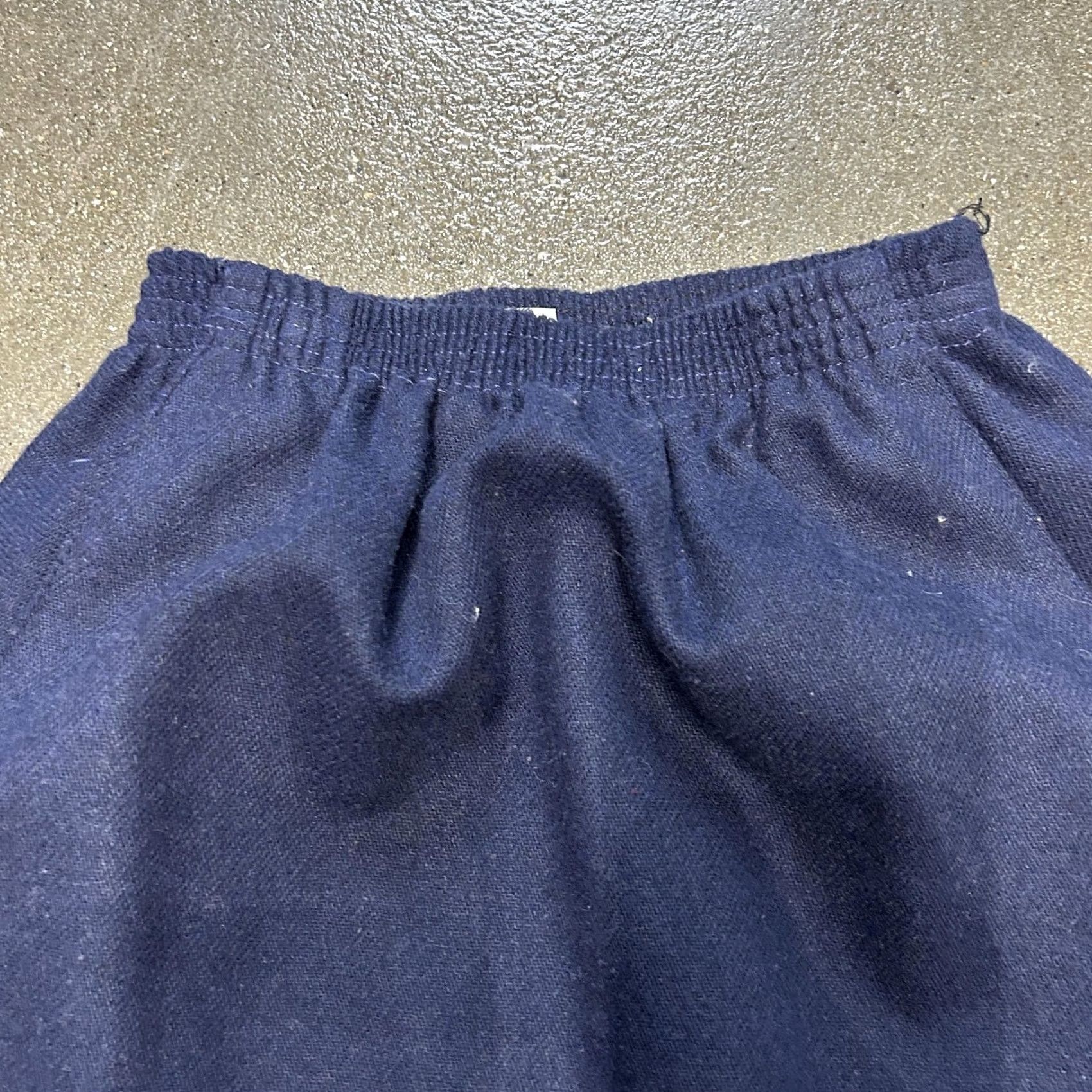 Vintage VINTAGE Skay Skirt Womens Petites 8 Navy Blue Straight Midi Elastic Waist Pull On USA Womens Size 30" / US 8 / IT 44 - 2 Thumbnail