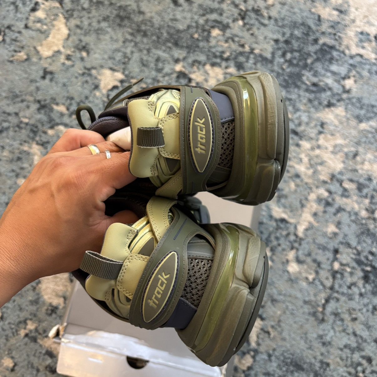 Balenciaga Balenciaga Track Sneakers Size 42 (9US) Brand New Og All Size US 9 / EU 42 - 4 Thumbnail