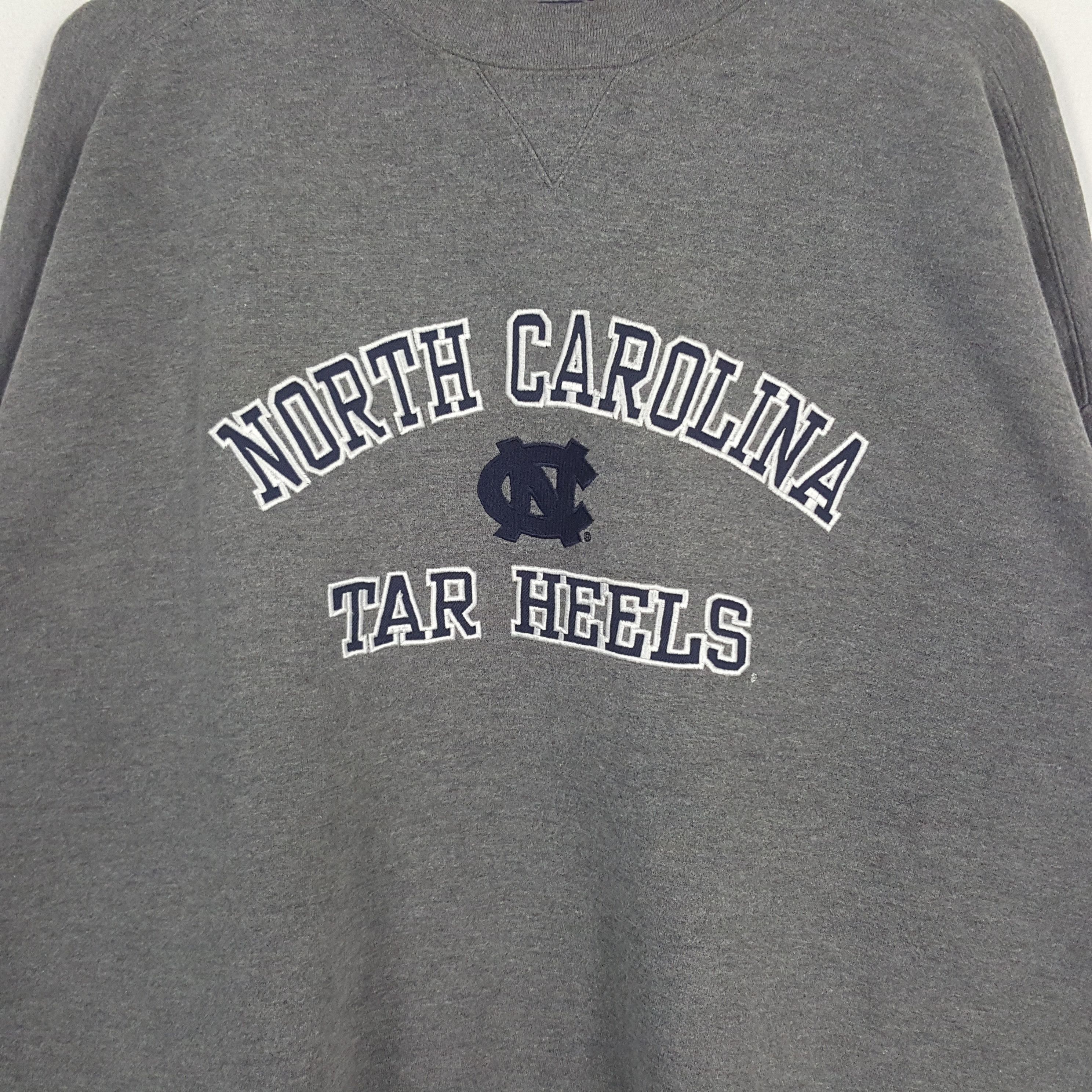 NFL × Vintage Vintage North Carolina Tar Heels Football Team Sweatshirt Size US L / EU 52-54 / 3 - 2 Thumbnail