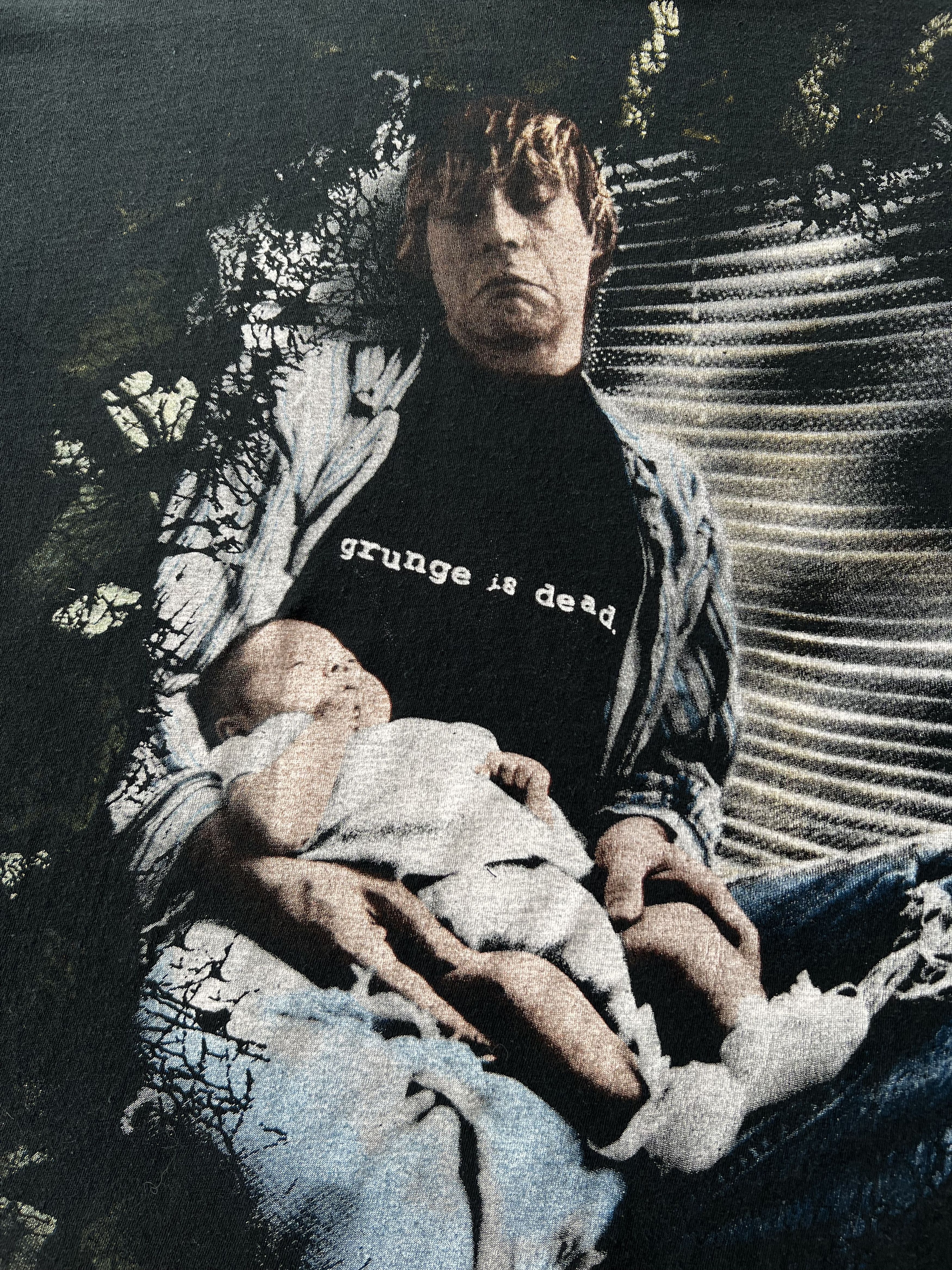 Band Tees Vintage 90s Nirvana Kurt Cobain Grunge Is Dead Boot T-shirt Size US XL / EU 56 / 4 - 15 Thumbnail