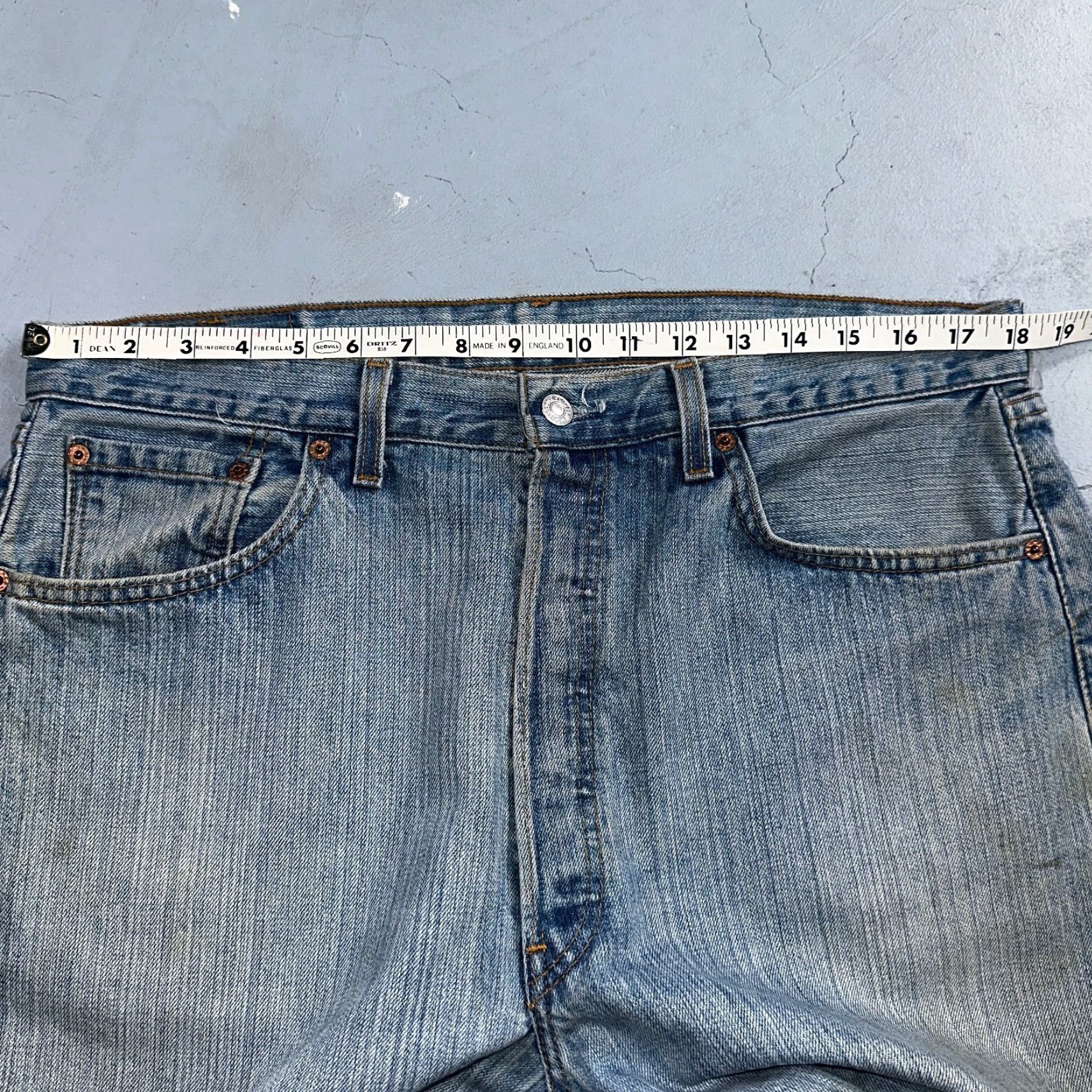 Levi's VINTAGE Levi's 501 Jeans Men Straight 90s USA Blue Light Wash 38x32 Regular 38x32 Denim Cotton Mid Rise 501 Series Size US 38 / EU 54 - 7 Thumbnail