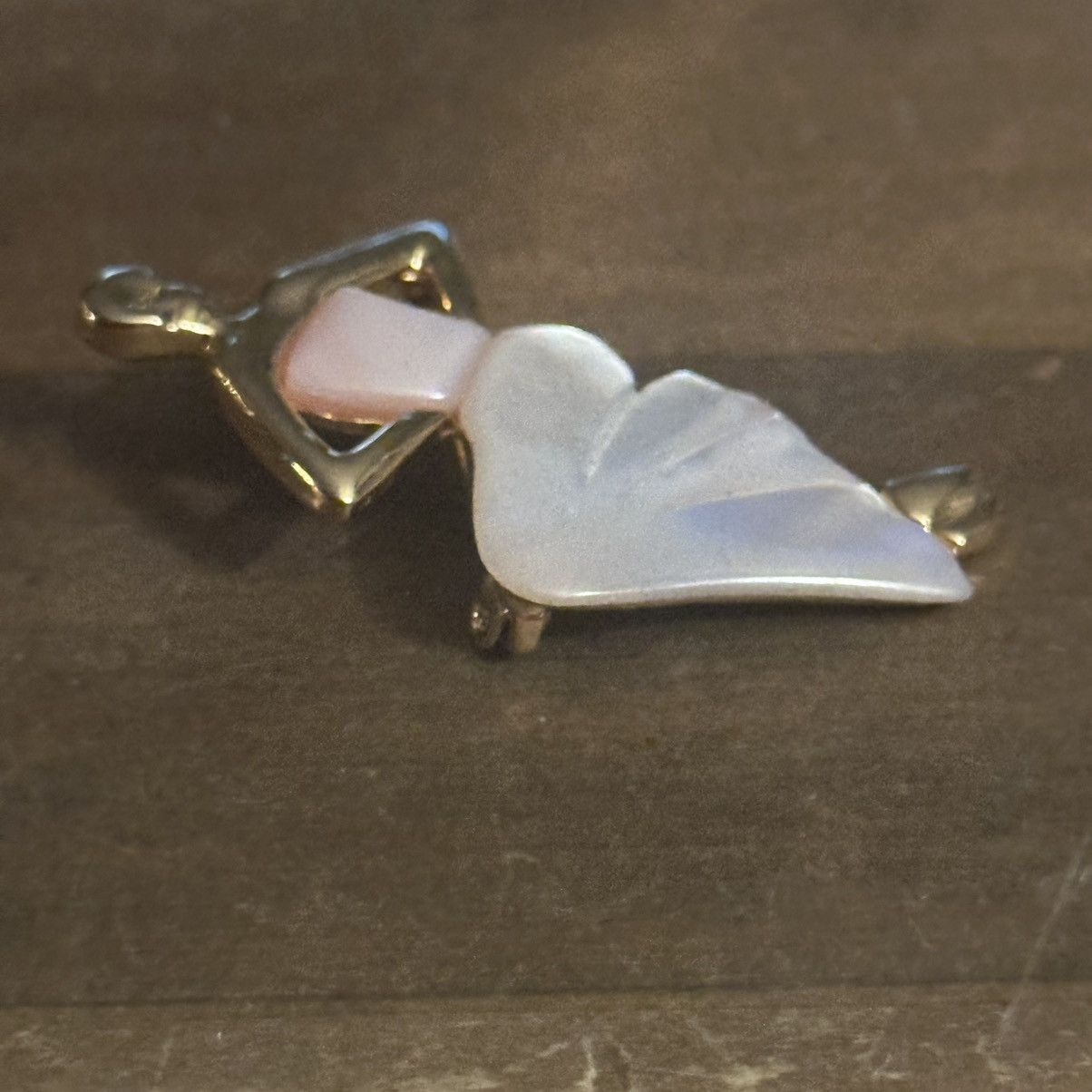 Vintage Vintage mother of pearl elegant dancing lady brooch Size ONE SIZE - 4 Thumbnail