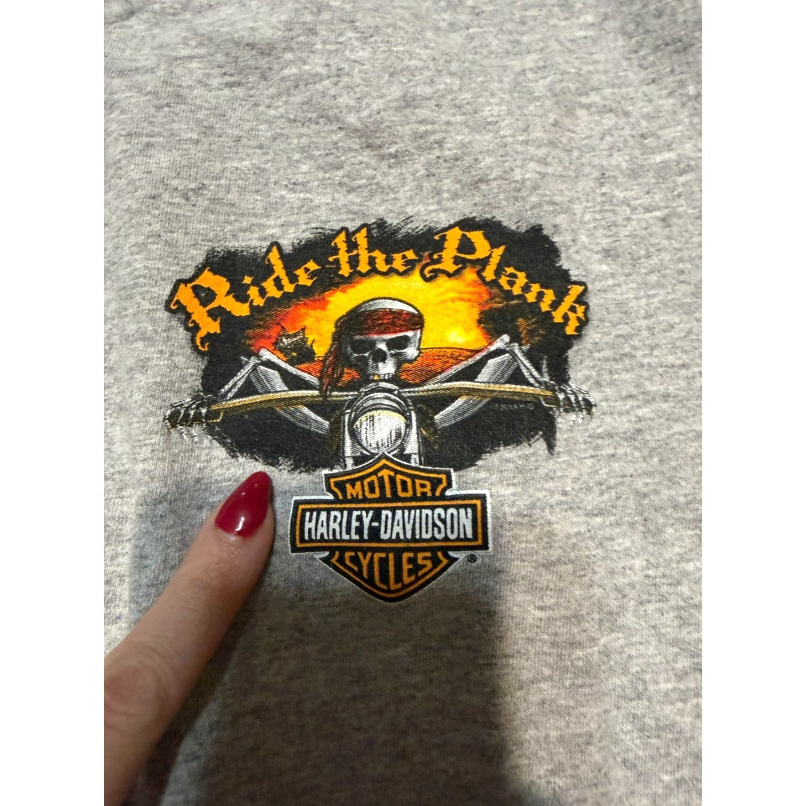 Harley Davidson Harley-Davidson Shirt Men's XL Gray Tank Top Grand Cayman Ride the Plank Logo Graphic Print T-Shirt Sleeveless Crew Neck Vintage? No (remove) Size US XL / EU 56 / 4 - 5 Thumbnail